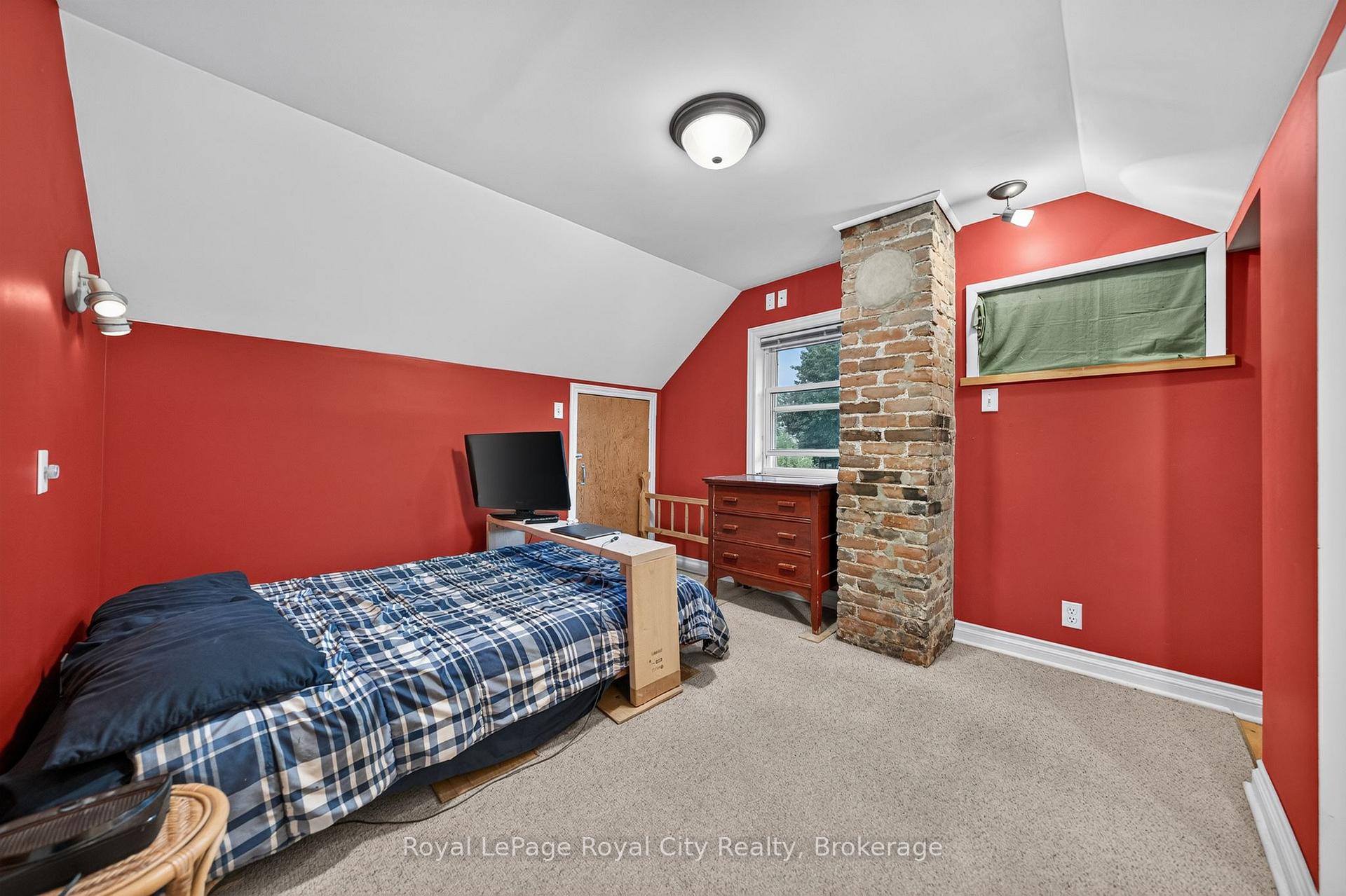 Photo 31 of 19 Walter Street, Guelph, St. Patrick's Ward — HOMEH