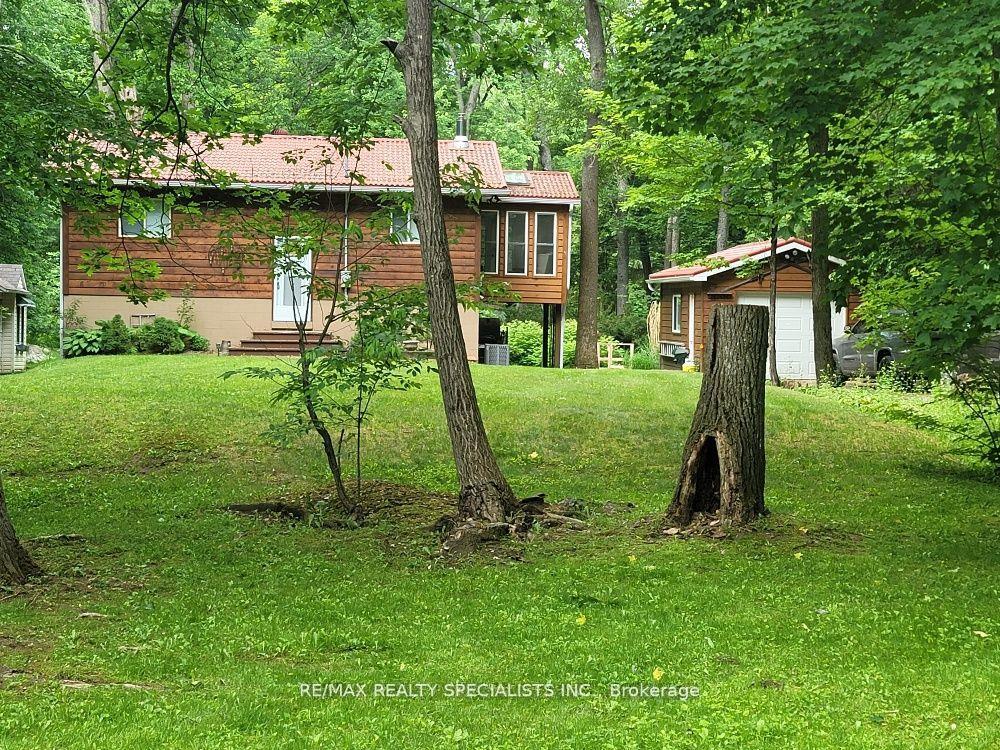 Photo 3 of 7464 Ash Crescent, Severn, Washago — HOMEH