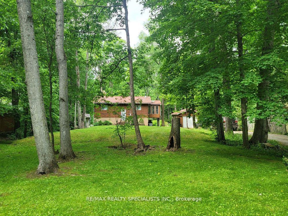 Photo 4 of 7464 Ash Crescent, Severn, Washago — HOMEH