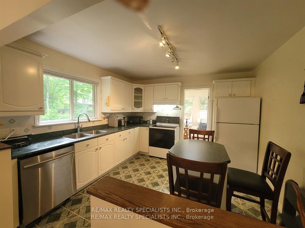 Photo 17 of 7464 Ash Crescent, Severn, Washago — HOMEH
