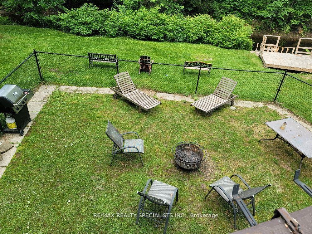 Photo 33 of 7464 Ash Crescent, Severn, Washago — HOMEH