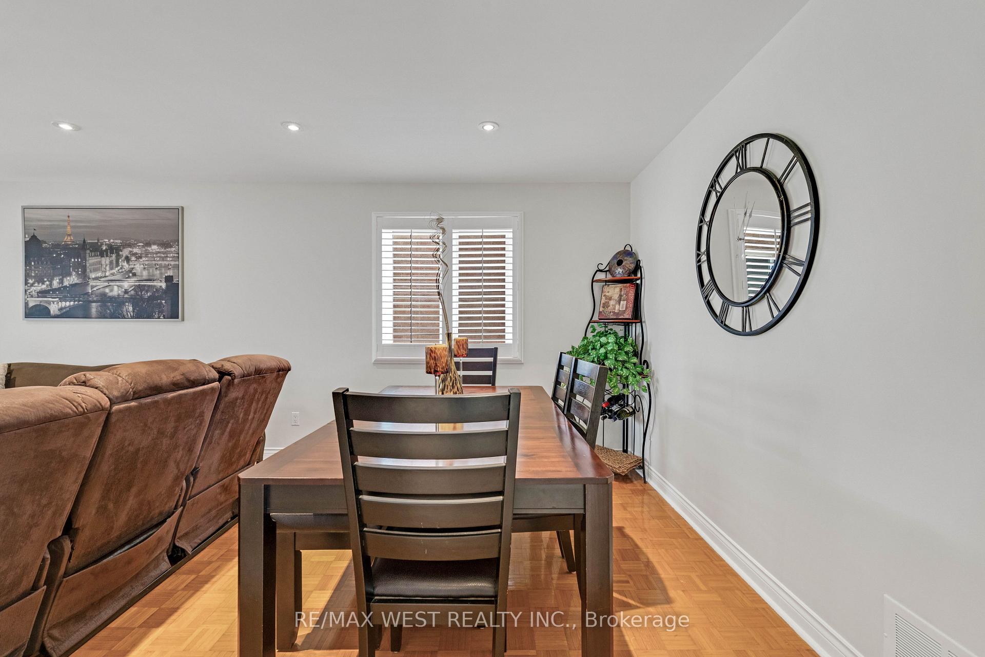 Photo 11 of 37 Lime Drive, Vaughan, East Woodbridge — HOMEH