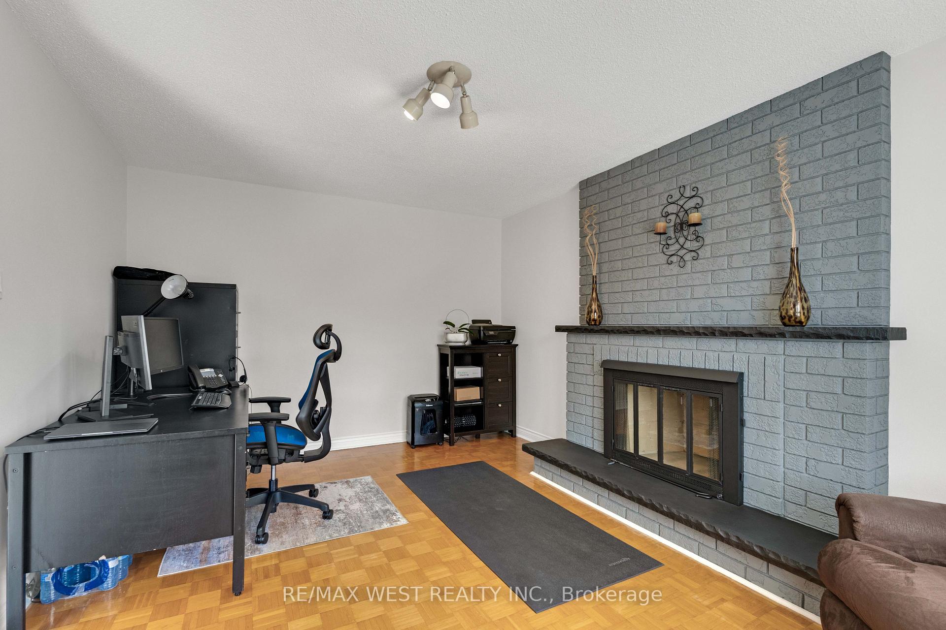 Photo 16 of 37 Lime Drive, Vaughan, East Woodbridge — HOMEH