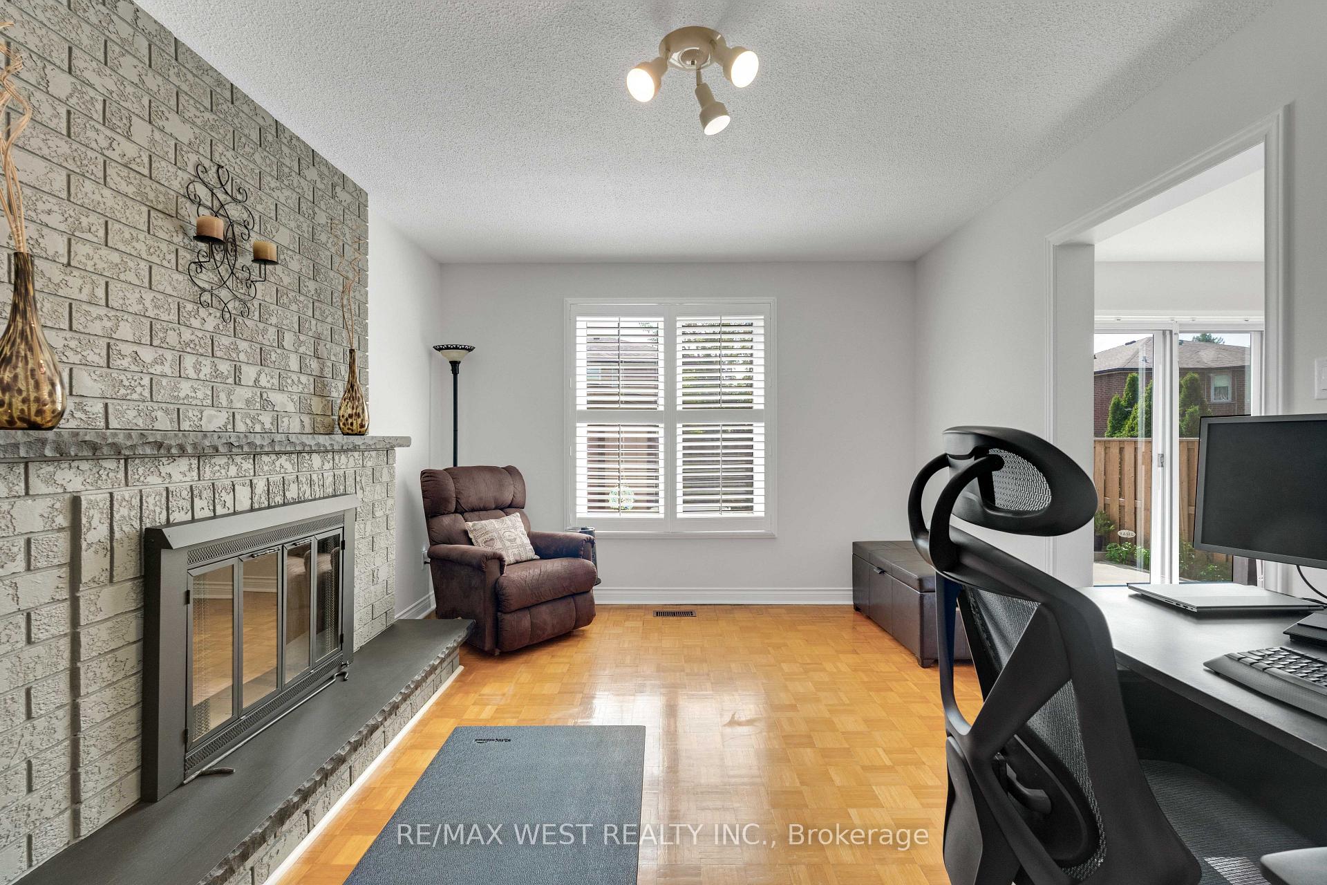 Photo 17 of 37 Lime Drive, Vaughan, East Woodbridge — HOMEH