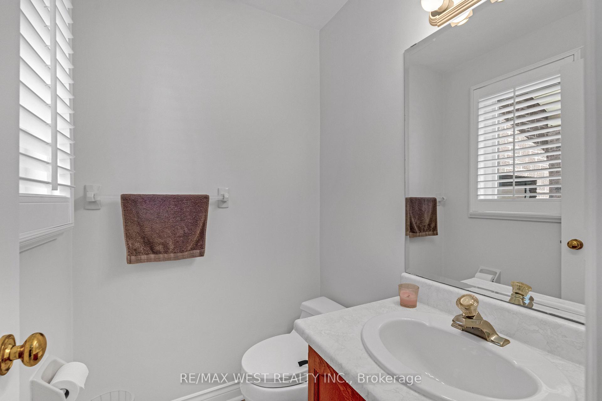 Photo 18 of 37 Lime Drive, Vaughan, East Woodbridge — HOMEH