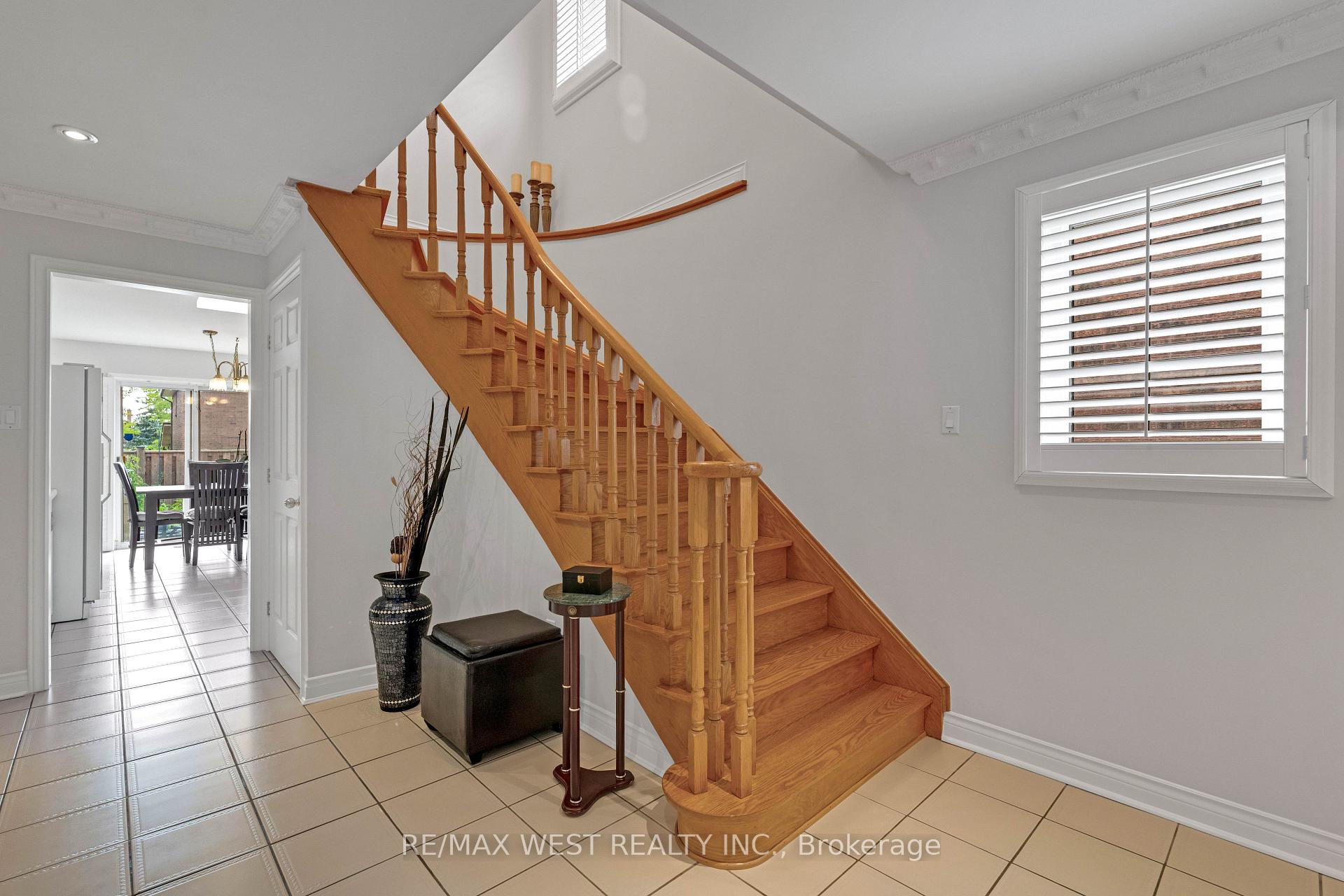 Photo 19 of 37 Lime Drive, Vaughan, East Woodbridge — HOMEH