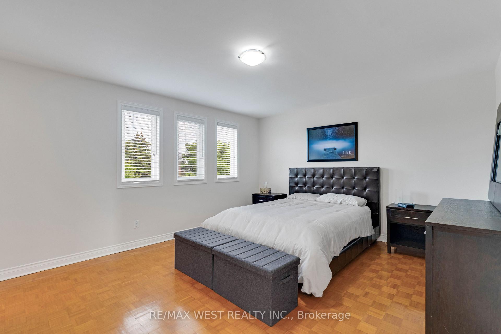 Photo 21 of 37 Lime Drive, Vaughan, East Woodbridge — HOMEH