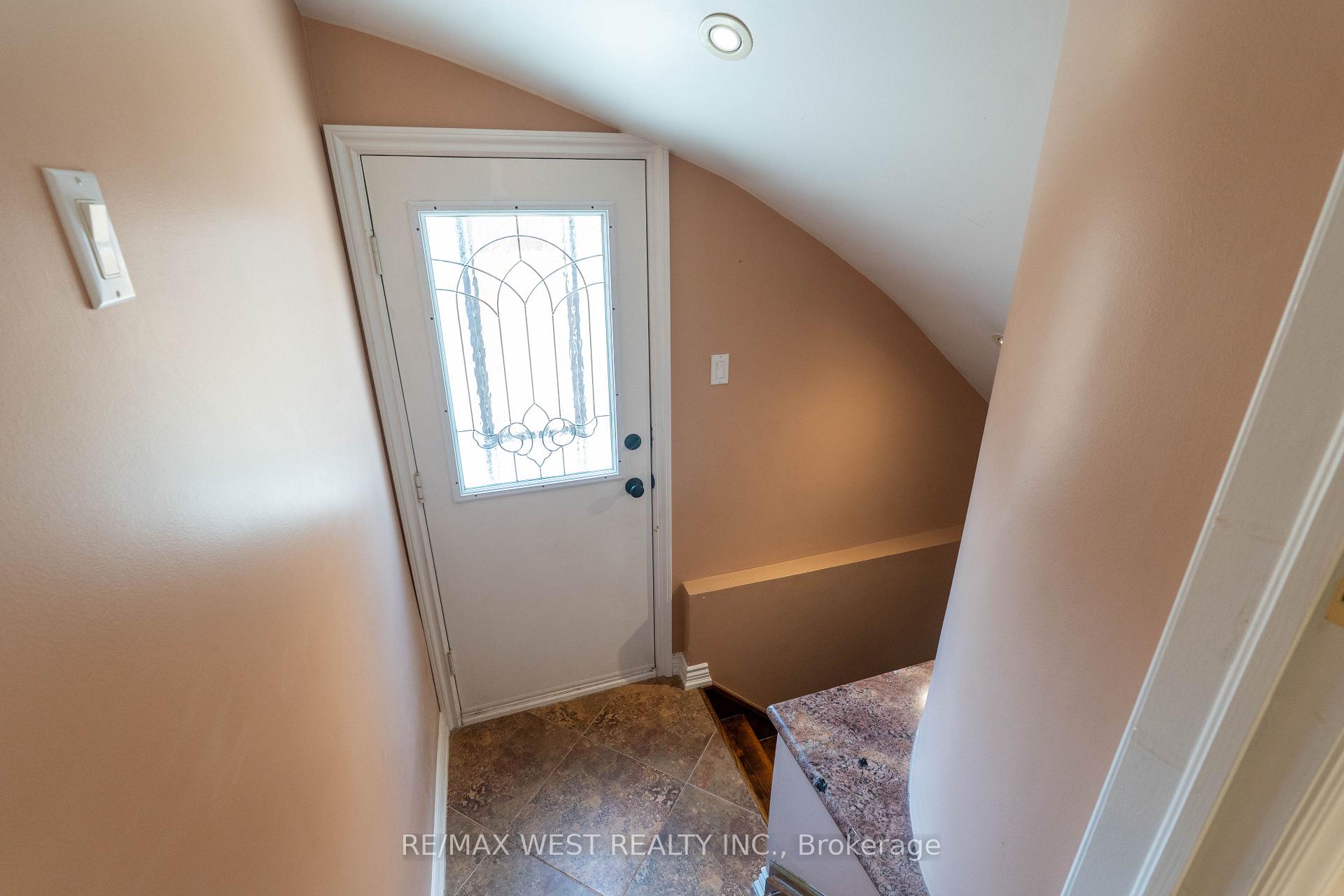 Photo 30 of 37 Lime Drive, Vaughan, East Woodbridge — HOMEH