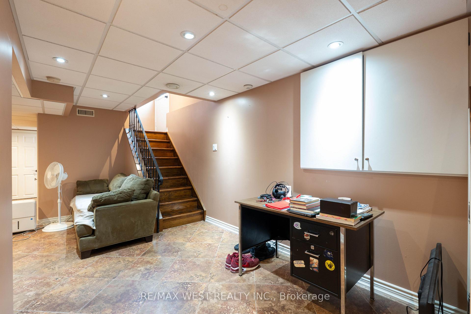 Photo 31 of 37 Lime Drive, Vaughan, East Woodbridge — HOMEH