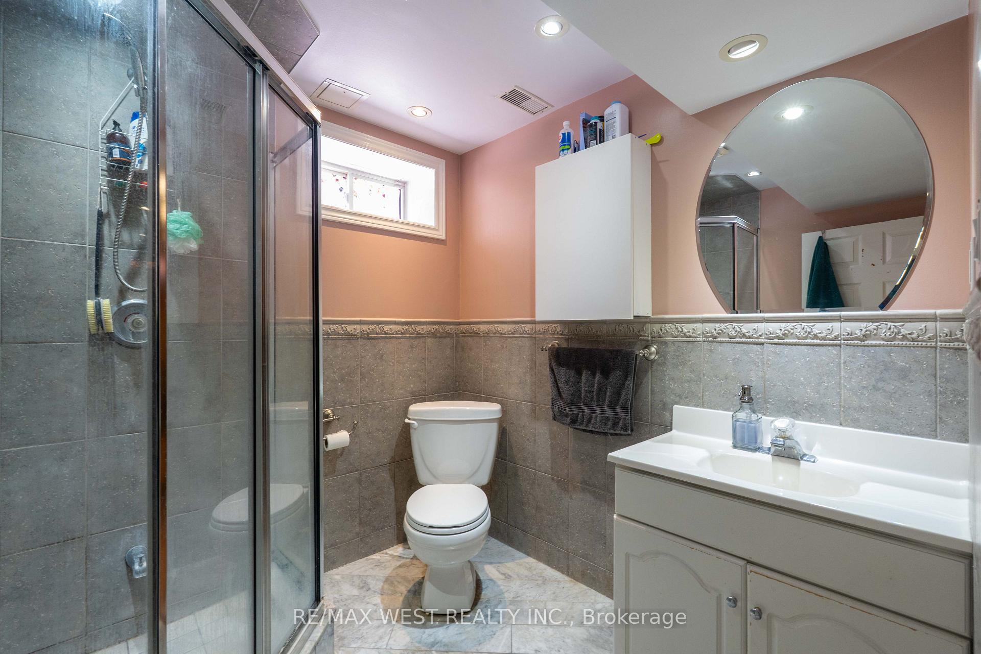 Photo 36 of 37 Lime Drive, Vaughan, East Woodbridge — HOMEH