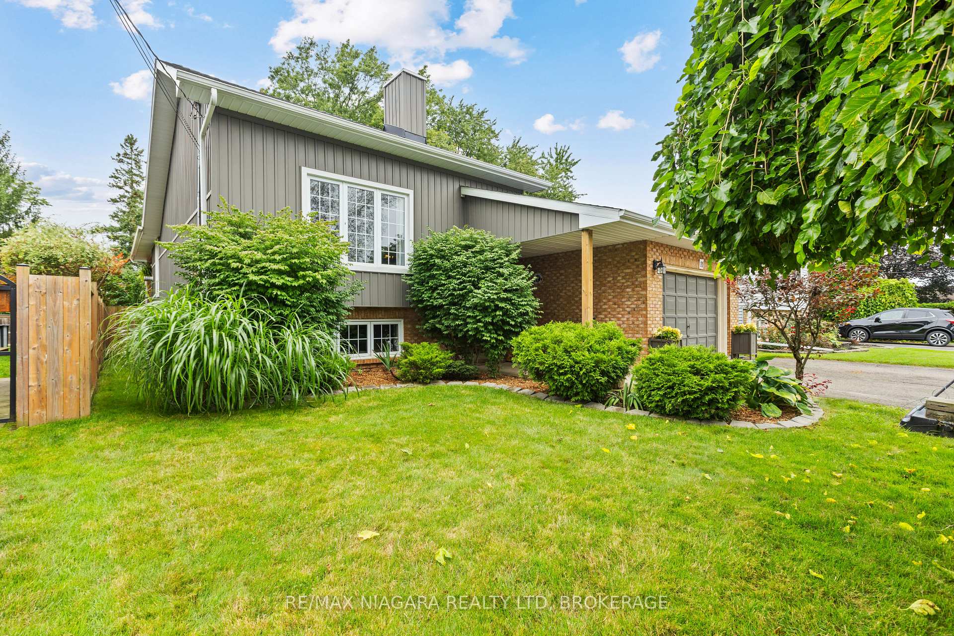 Photo 1 of 11 Northaven Road, Welland, N. Welland — HOMEH