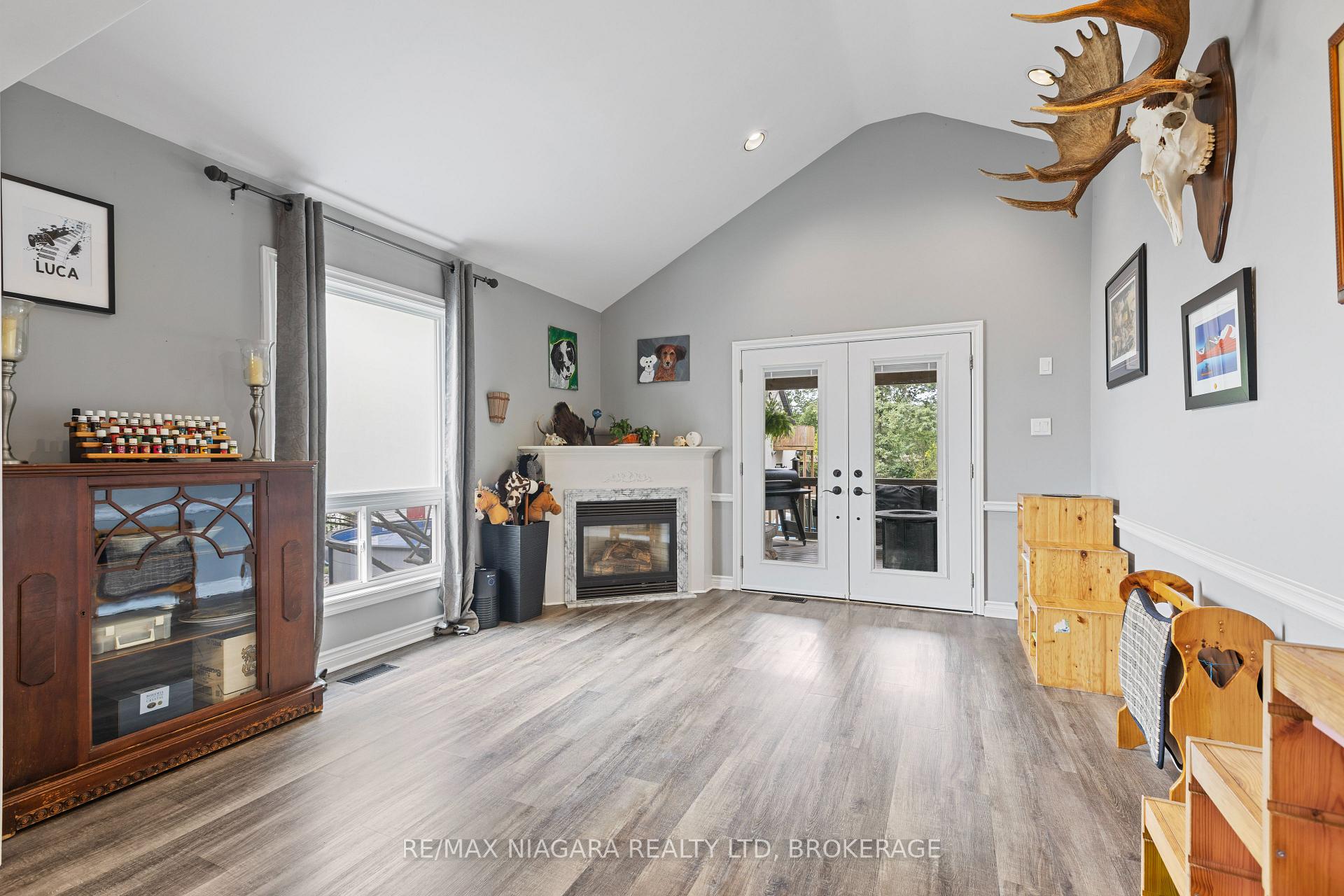 Photo 14 of 11 Northaven Road, Welland, N. Welland — HOMEH