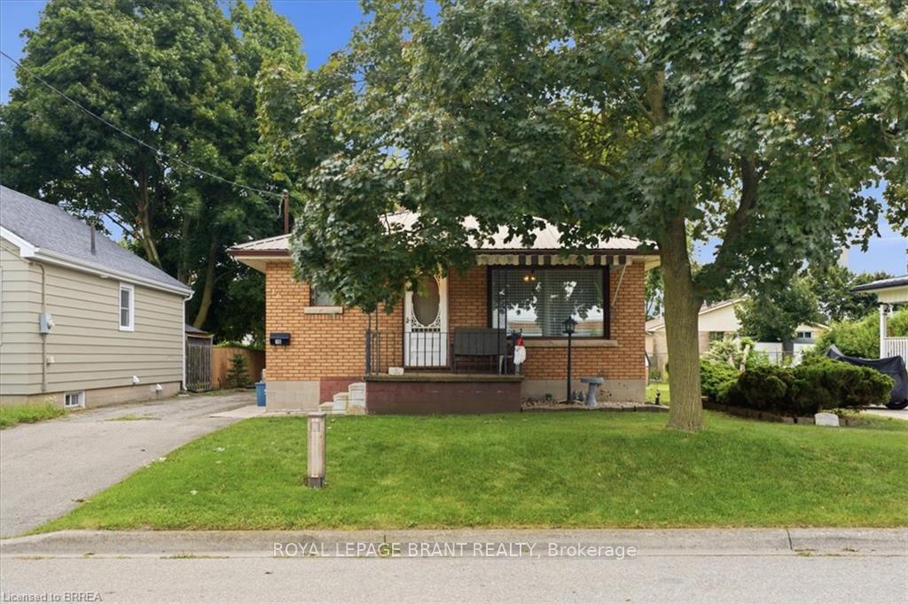 Photo 1 of 16 Mintern Avenue, Brantford, Eagle Place — HOMEH