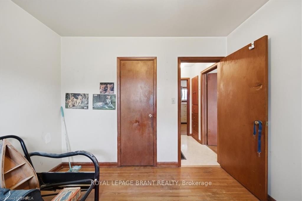 Photo 16 of 16 Mintern Avenue, Brantford, Eagle Place — HOMEH
