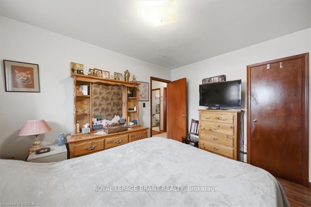 Photo 18 of 16 Mintern Avenue, Brantford, Eagle Place — HOMEH