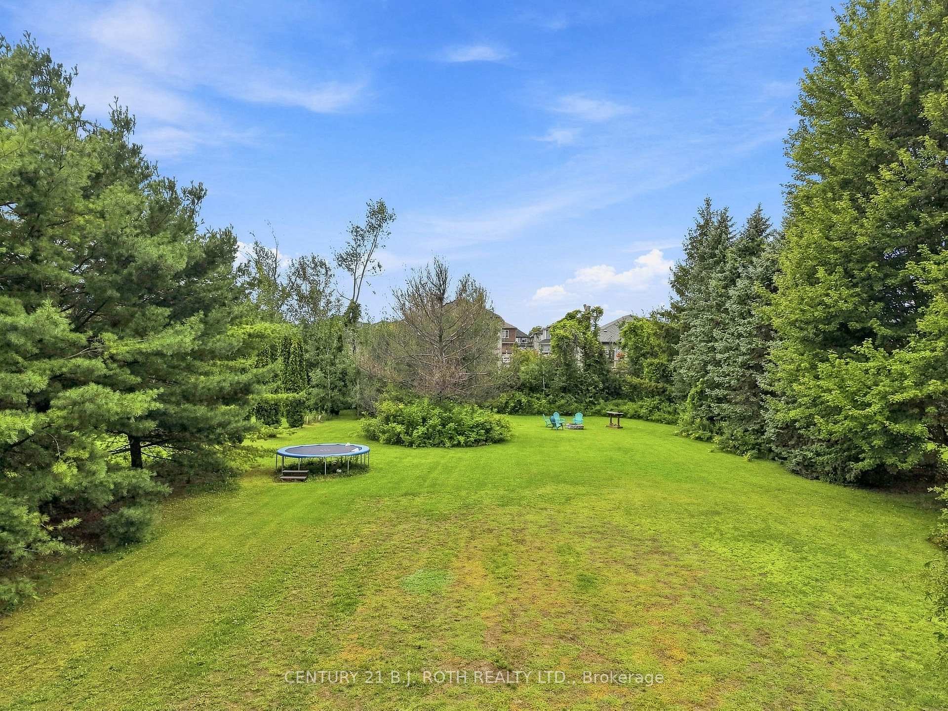 Photo 56 of 3 Dean Court, Wasaga Beach — HOMEH