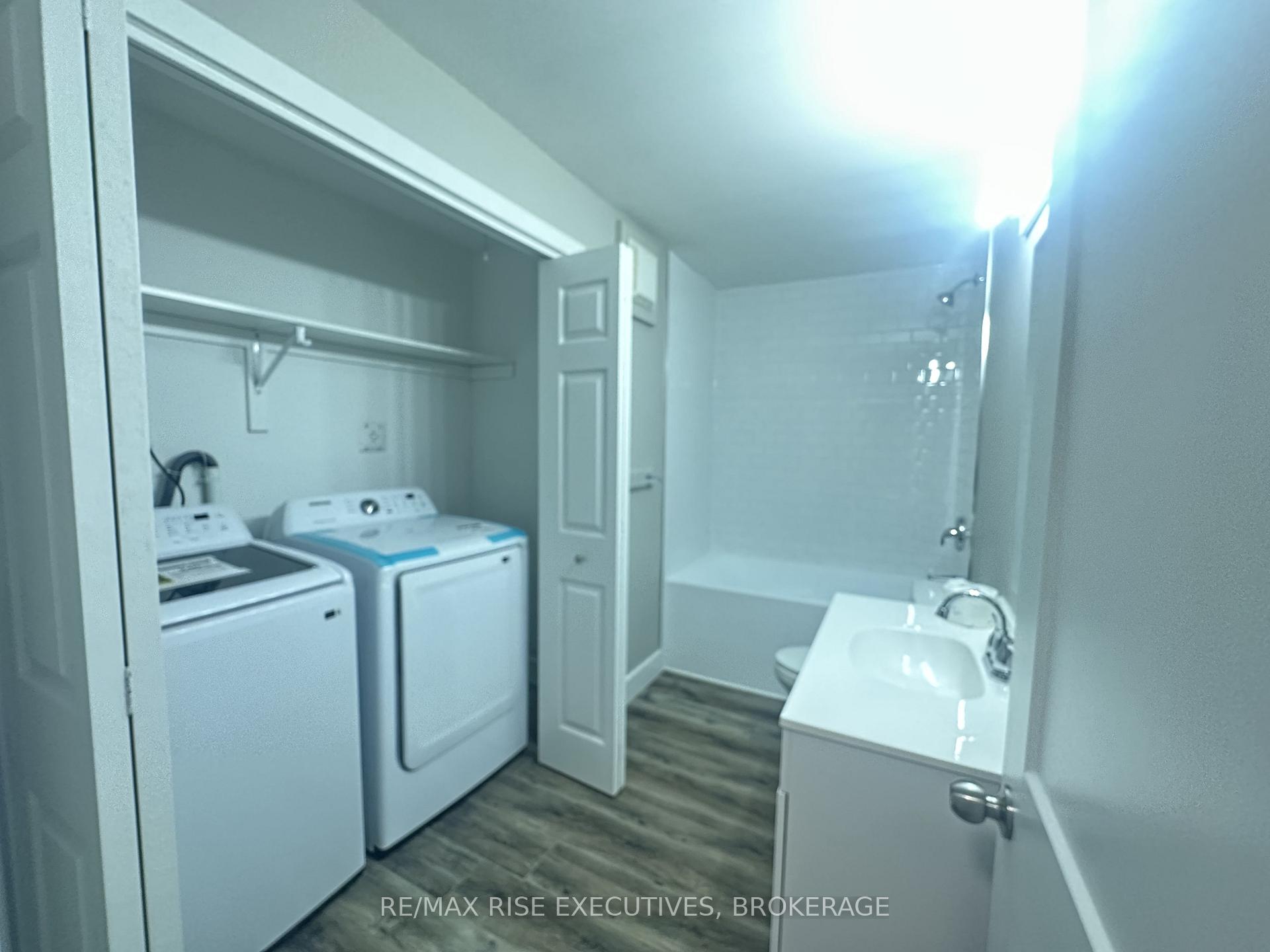 Photo 4 of Unit 3, 565 Emma Street, Gananoque, Gananoque — HOMEH