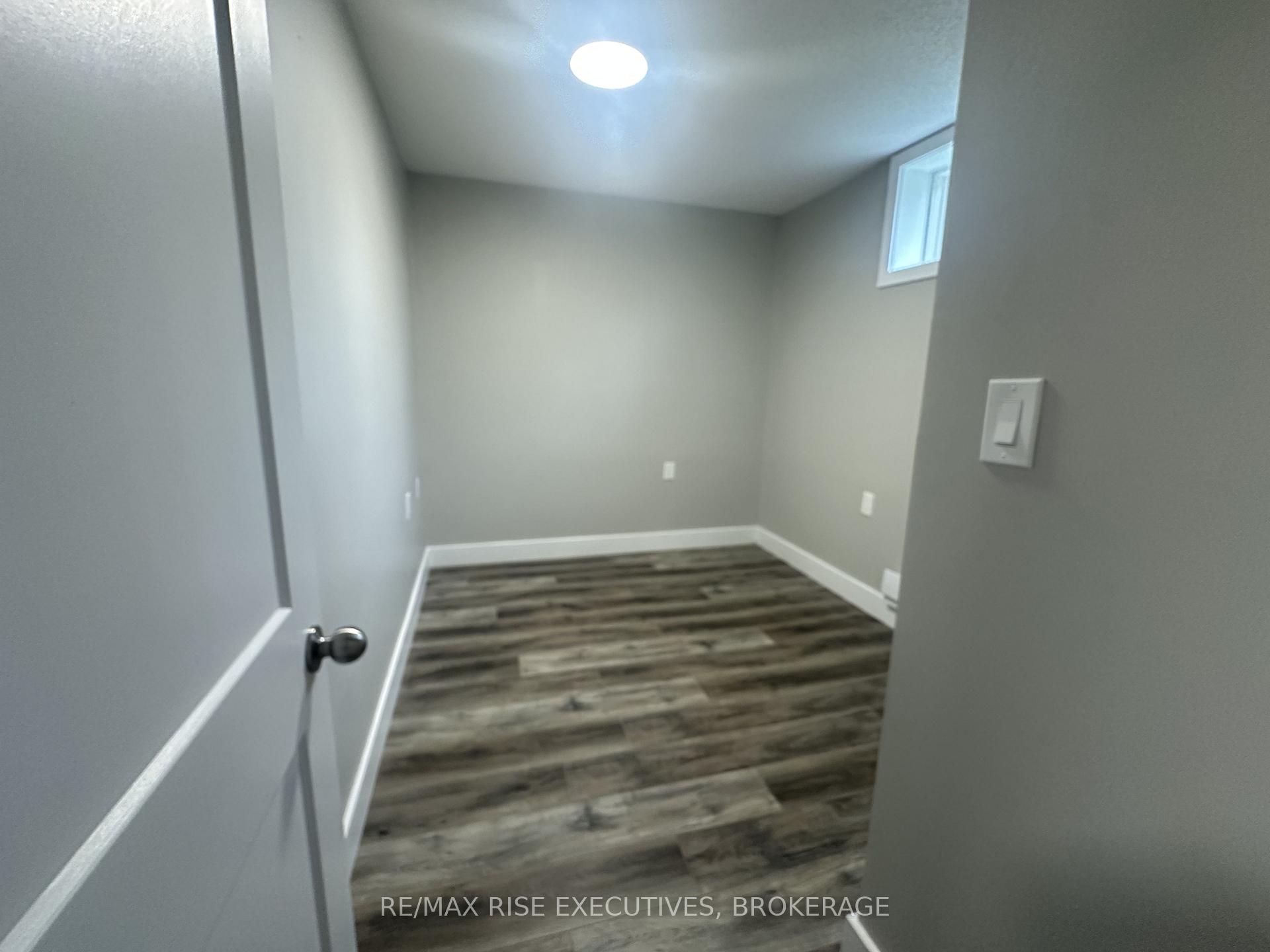 Photo 6 of Unit 3, 565 Emma Street, Gananoque, Gananoque — HOMEH