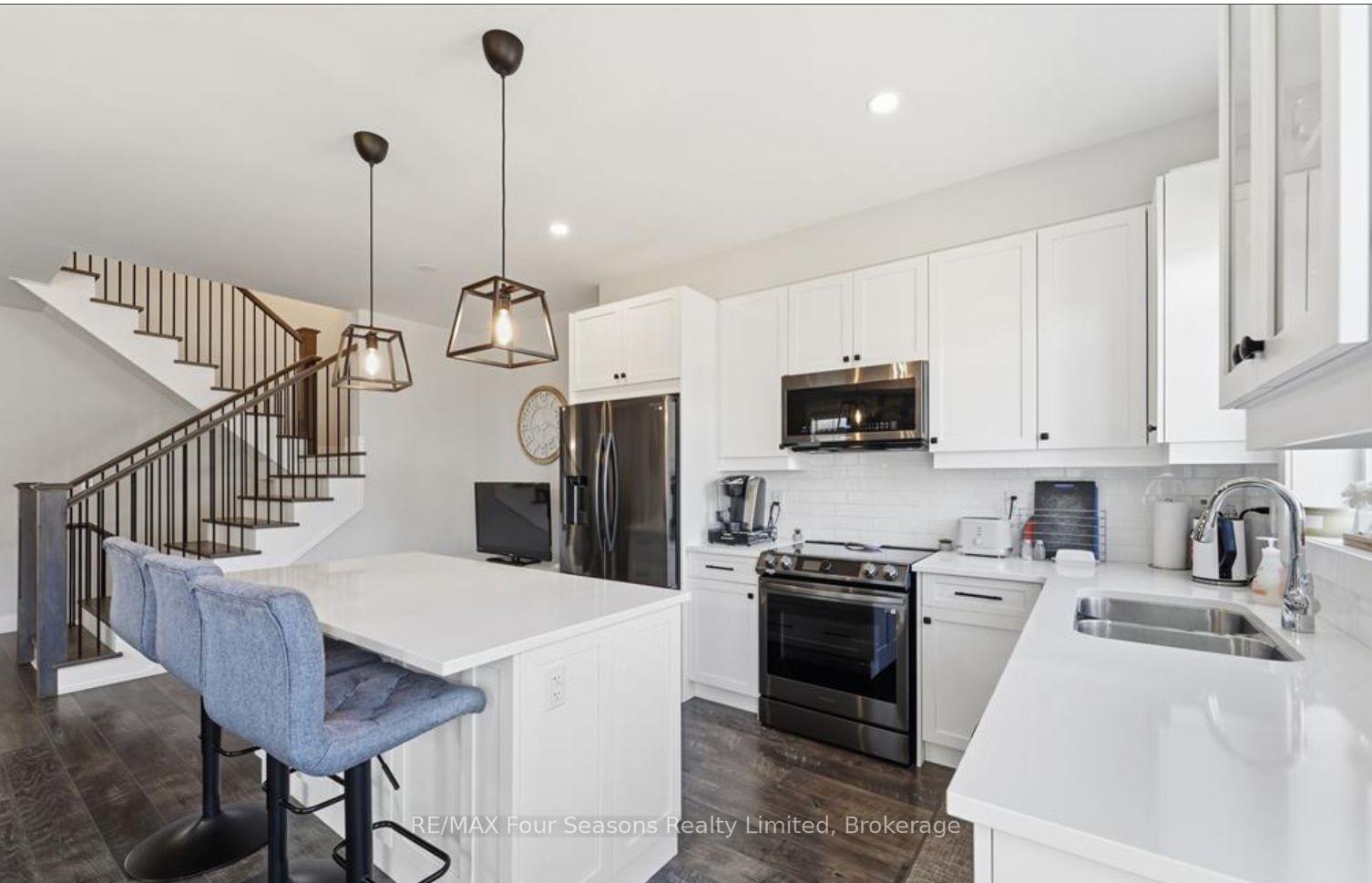 Photo 5 of 146 Sycamore Street, Blue Mountains — HOMEH