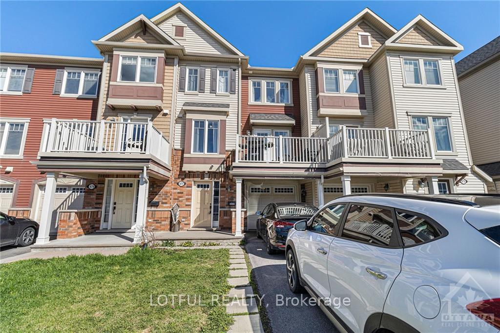 Photo 2 of 477 Meadowhawk Crescent, Ottawa, Barrhaven - Half Moon Bay — HOMEH