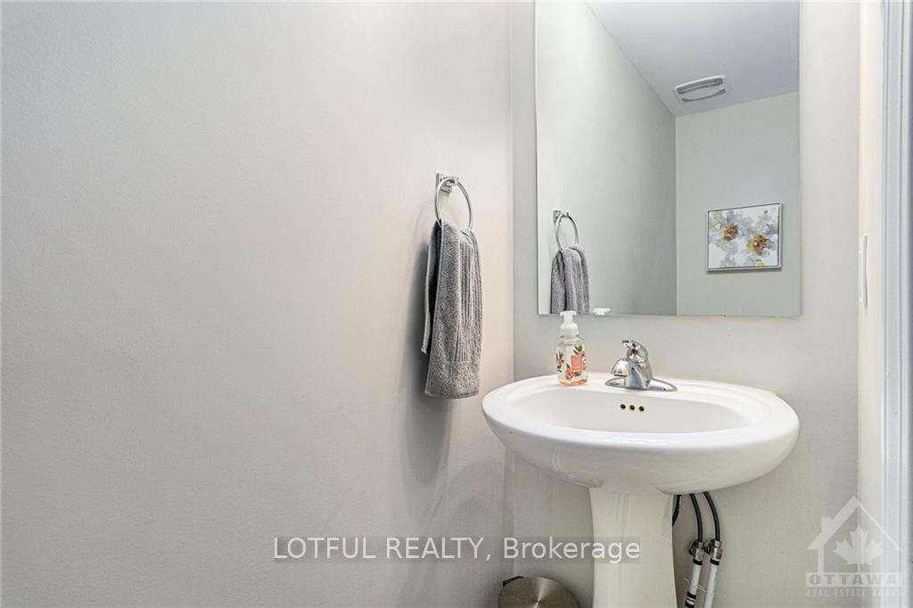 Photo 6 of 477 Meadowhawk Crescent, Ottawa, Barrhaven - Half Moon Bay — HOMEH