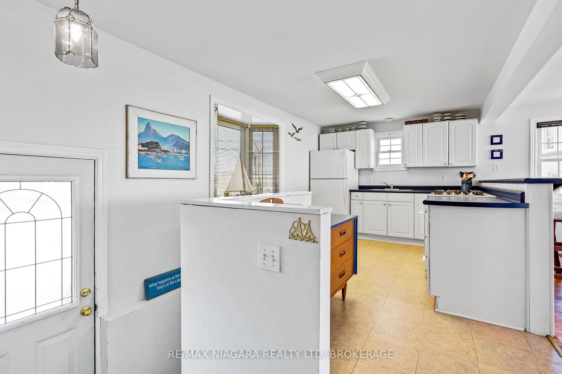 Photo 5 of 13165 Lakeshore Road, Wainfleet, Lakeshore — HOMEH