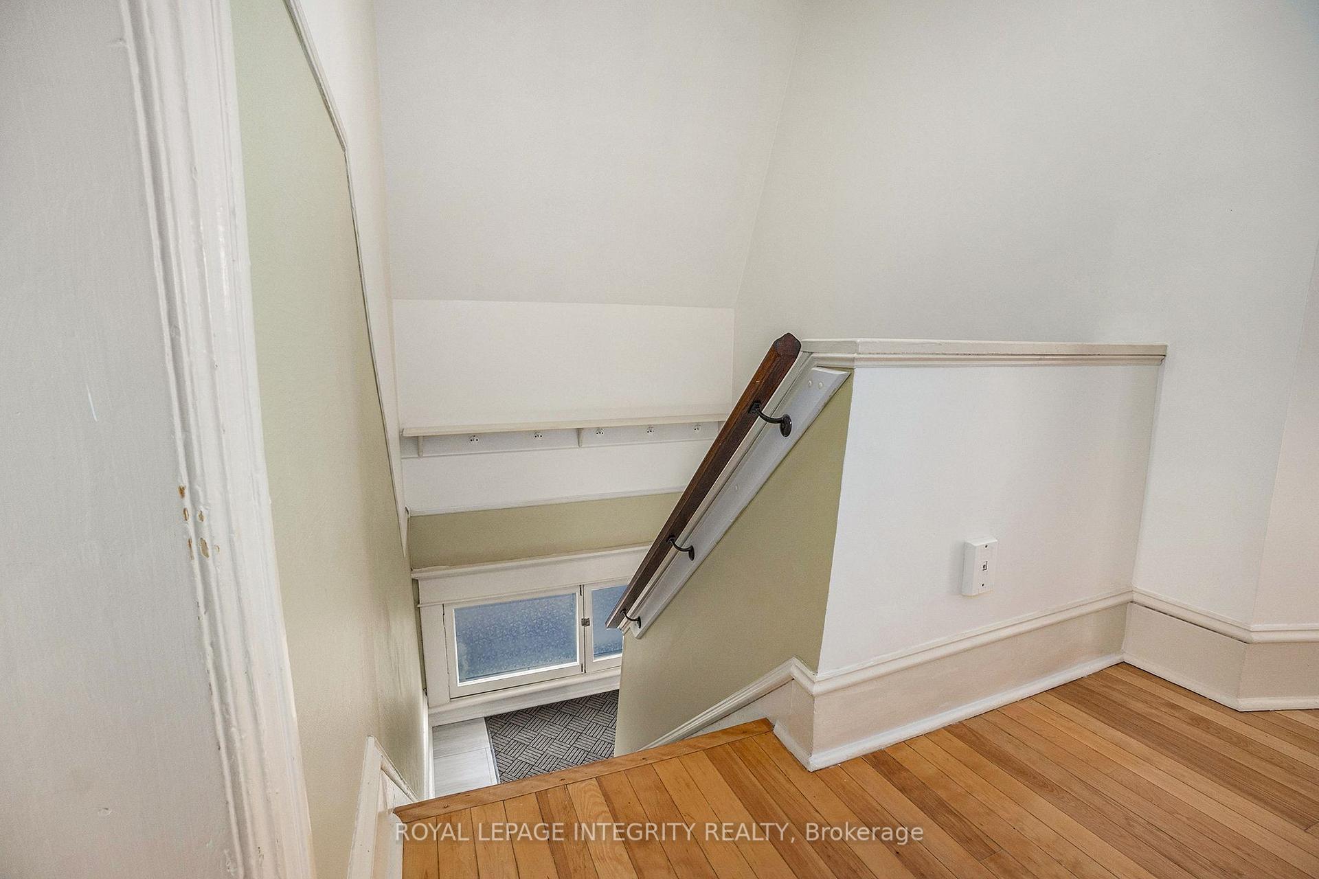 Photo 4 of Unit 4, 220 Powell Avenue, Ottawa, Glebe — HOMEH