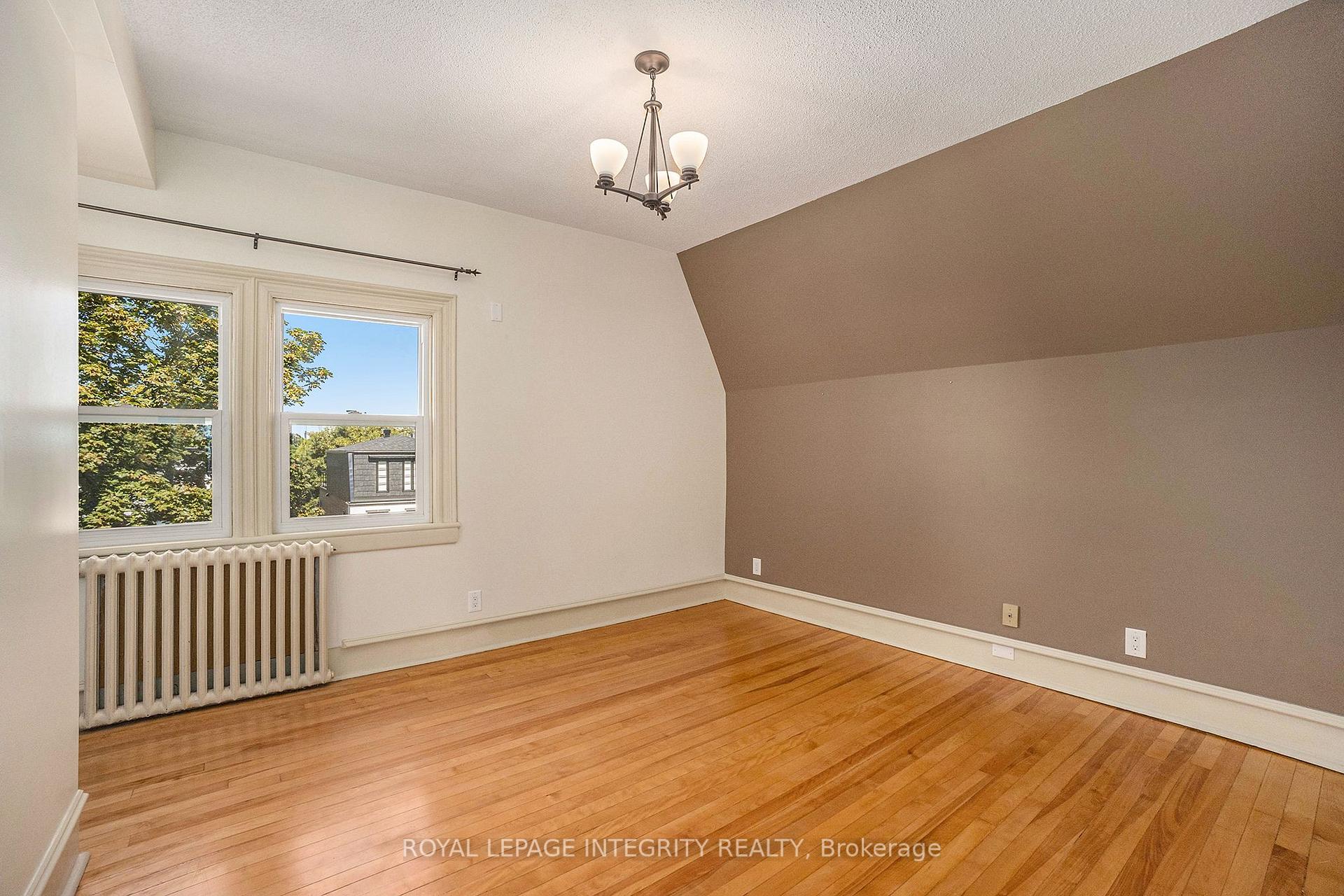 Photo 6 of Unit 4, 220 Powell Avenue, Ottawa, Glebe — HOMEH