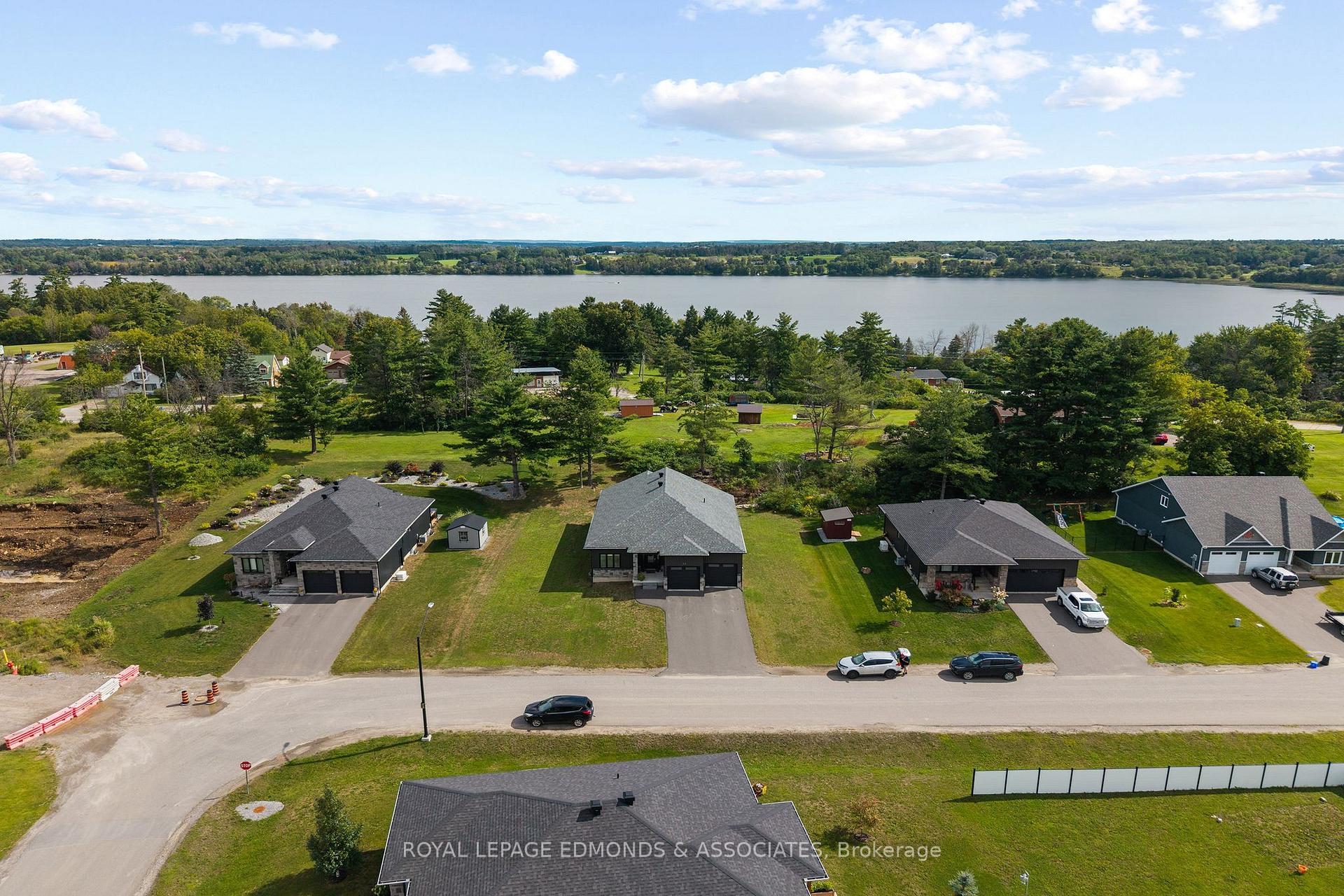 Photo 4 of 39 Morrison Drive, Whitewater Region, Cobden — HOMEH