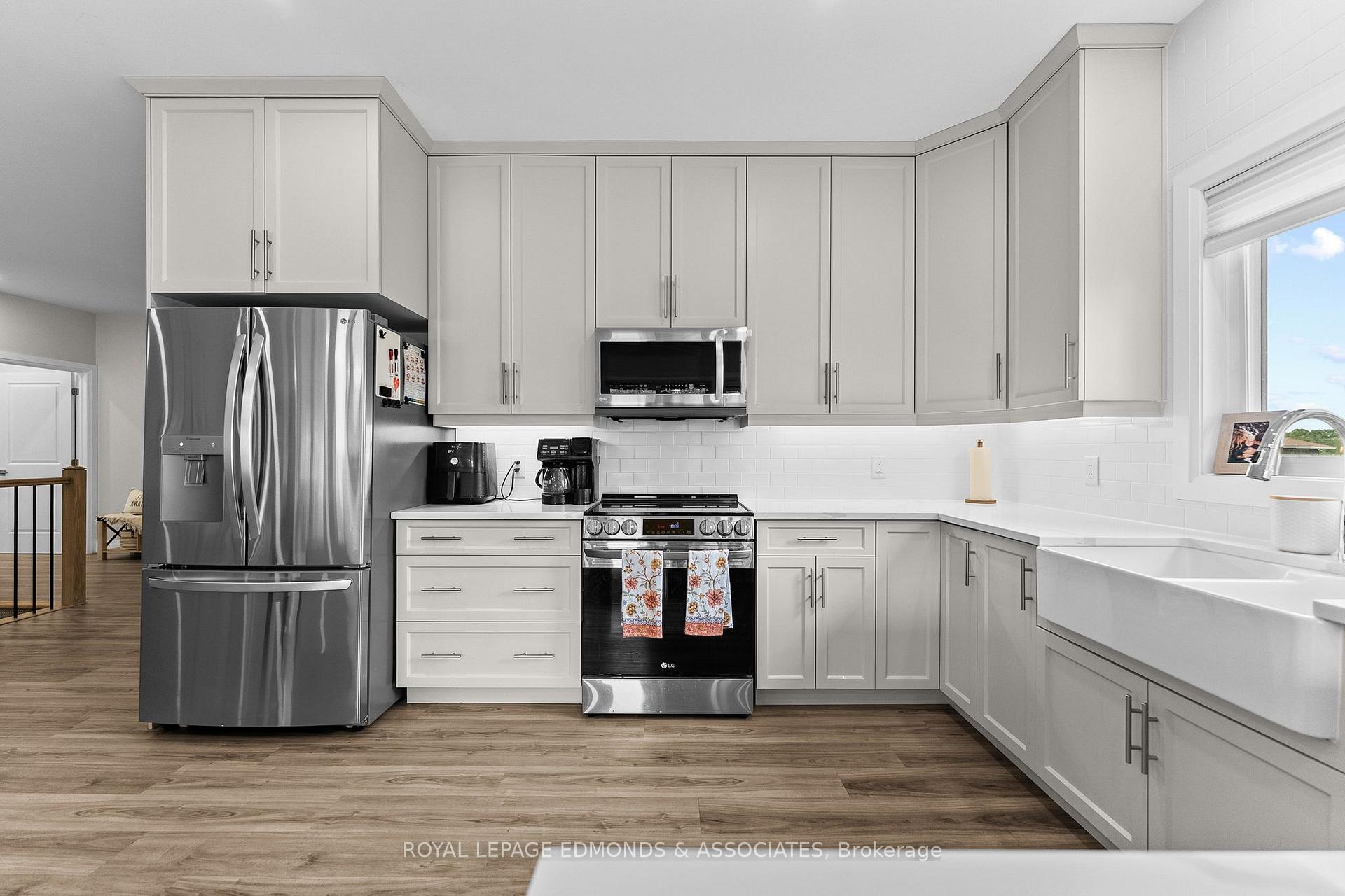 Photo 8 of 39 Morrison Drive, Whitewater Region, Cobden — HOMEH
