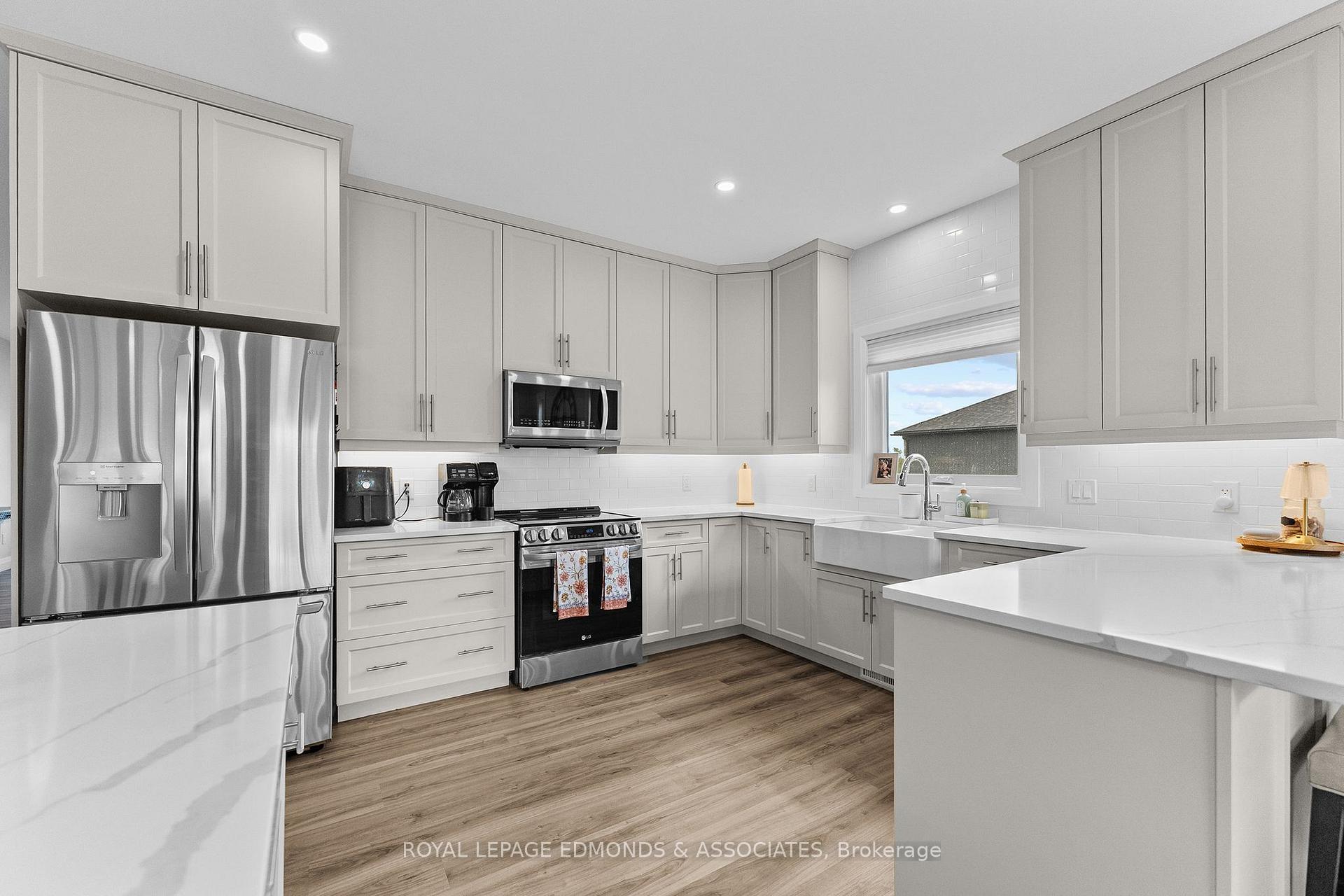 Photo 9 of 39 Morrison Drive, Whitewater Region, Cobden — HOMEH