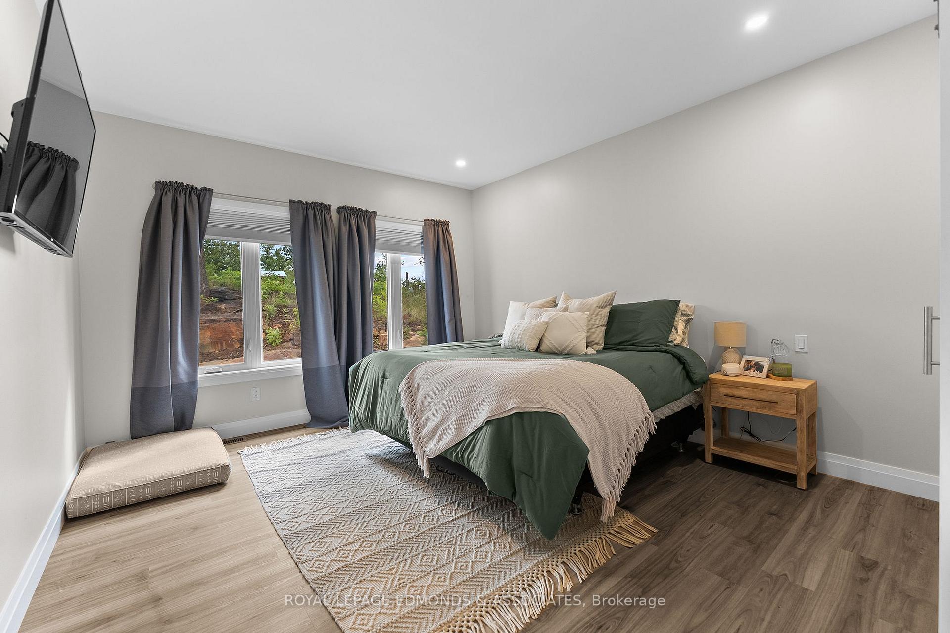 Photo 20 of 39 Morrison Drive, Whitewater Region, Cobden — HOMEH
