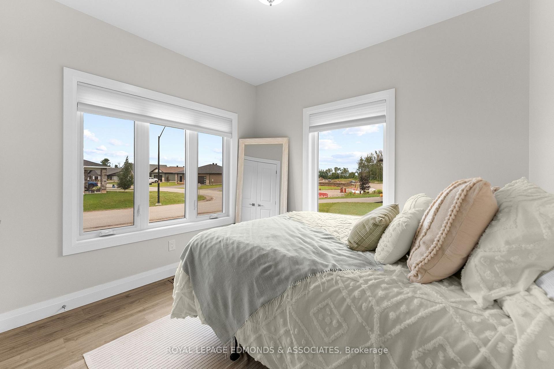 Photo 25 of 39 Morrison Drive, Whitewater Region, Cobden — HOMEH