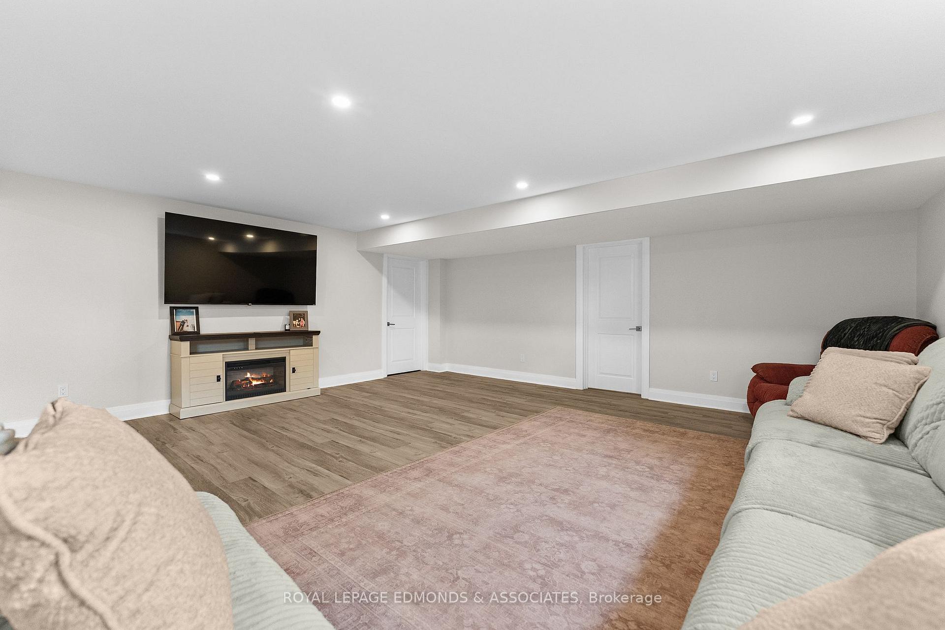 Photo 29 of 39 Morrison Drive, Whitewater Region, Cobden — HOMEH