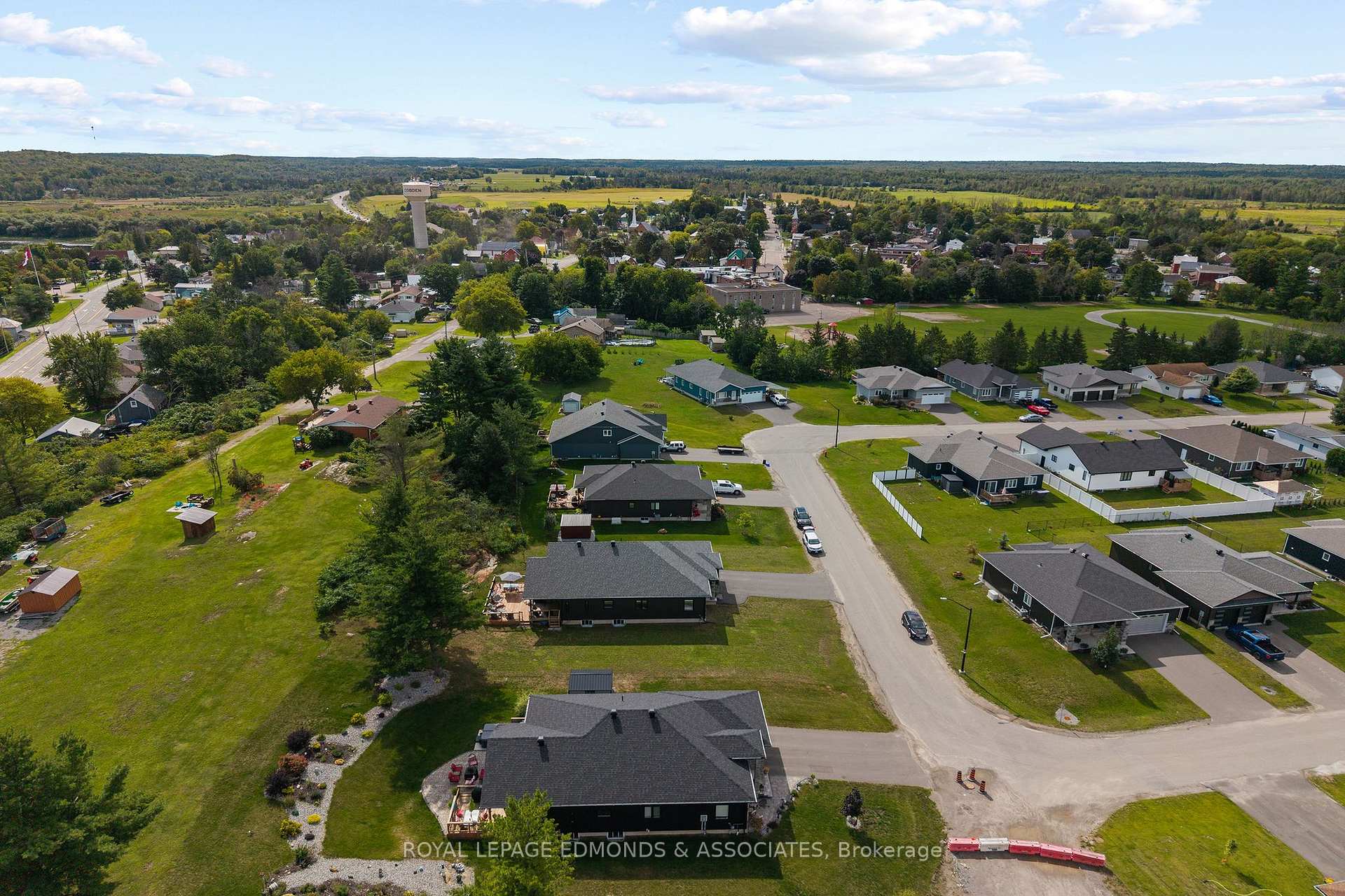 Photo 50 of 39 Morrison Drive, Whitewater Region, Cobden — HOMEH
