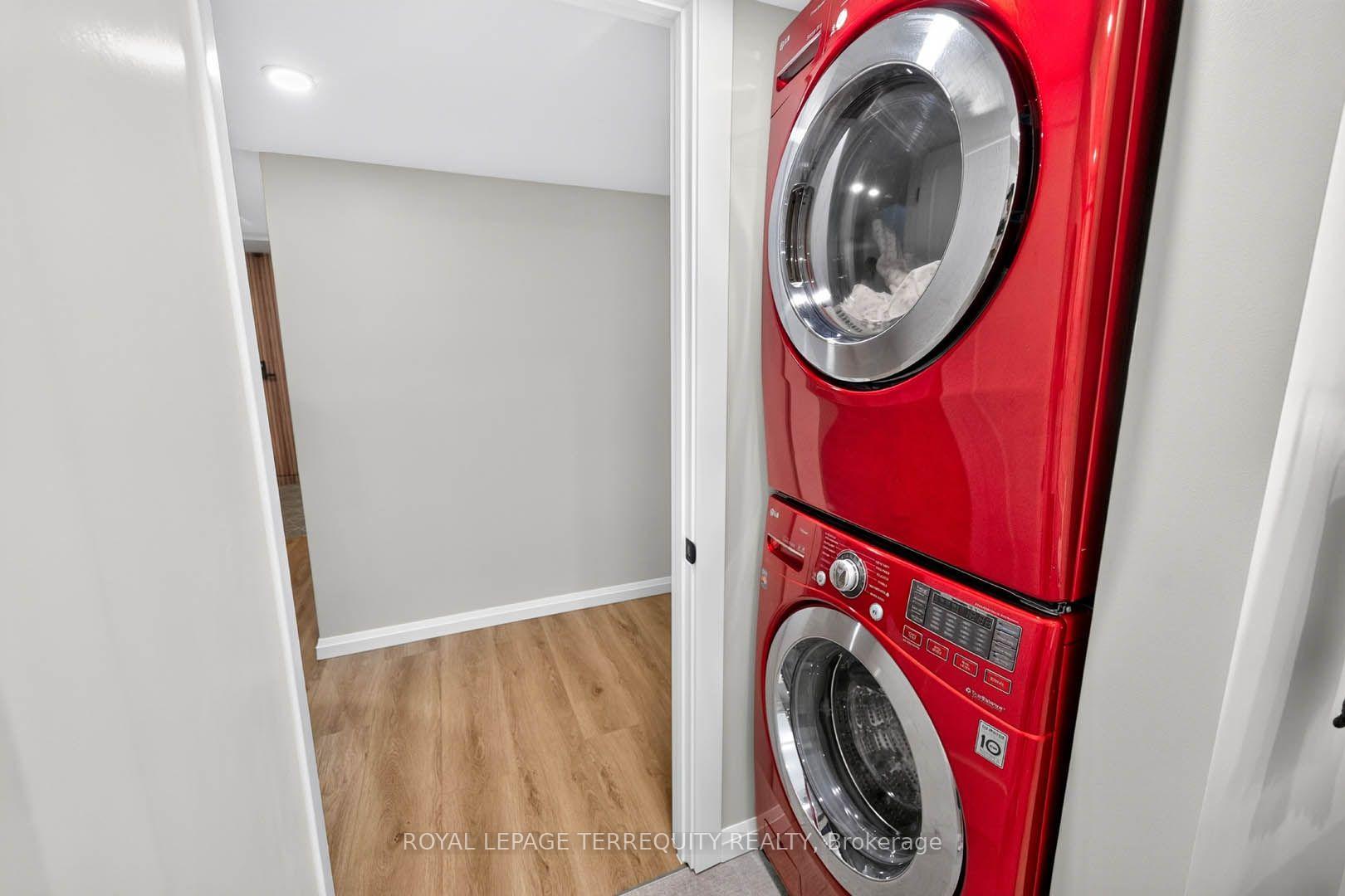 Photo 45 of 35 Tottenham Road, North York, Banbury-Don Mills — HOMEH