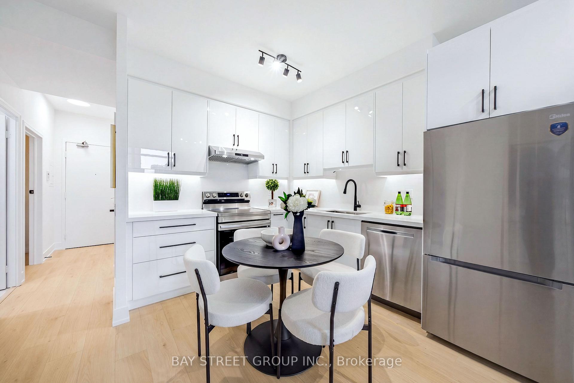 Photo 9 of Unit 805, 1121 Bay Street, Toronto, Bay Street Corridor — HOMEH