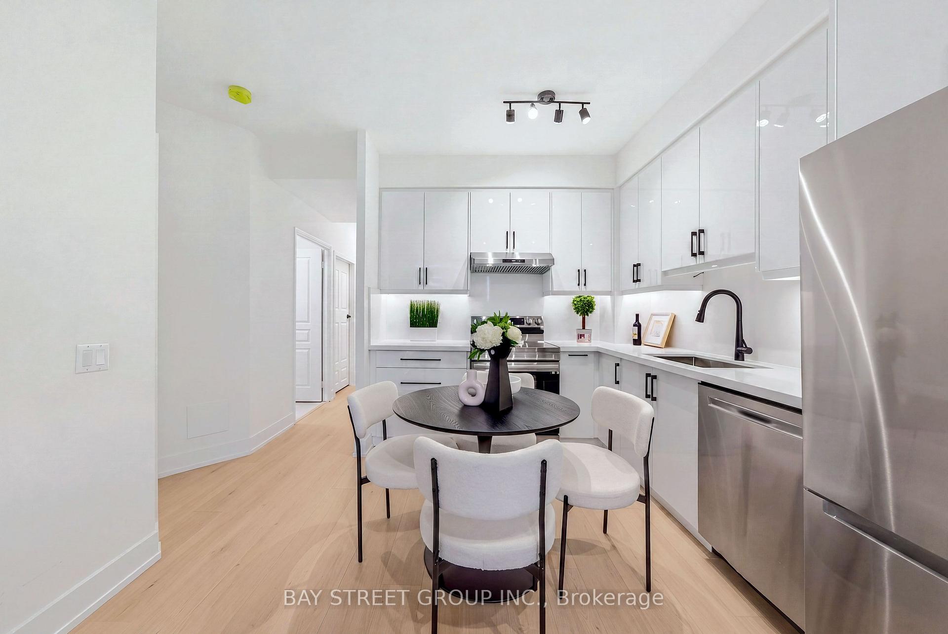 Photo 11 of Unit 805, 1121 Bay Street, Toronto, Bay Street Corridor — HOMEH
