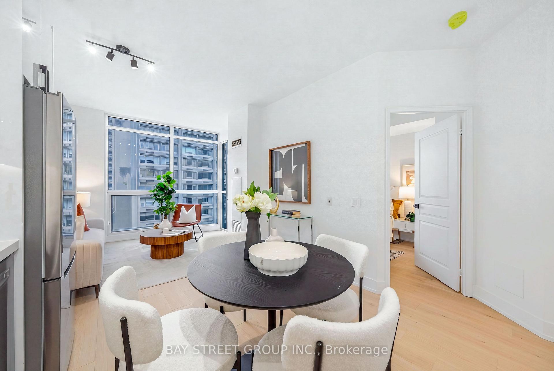Photo 12 of Unit 805, 1121 Bay Street, Toronto, Bay Street Corridor — HOMEH