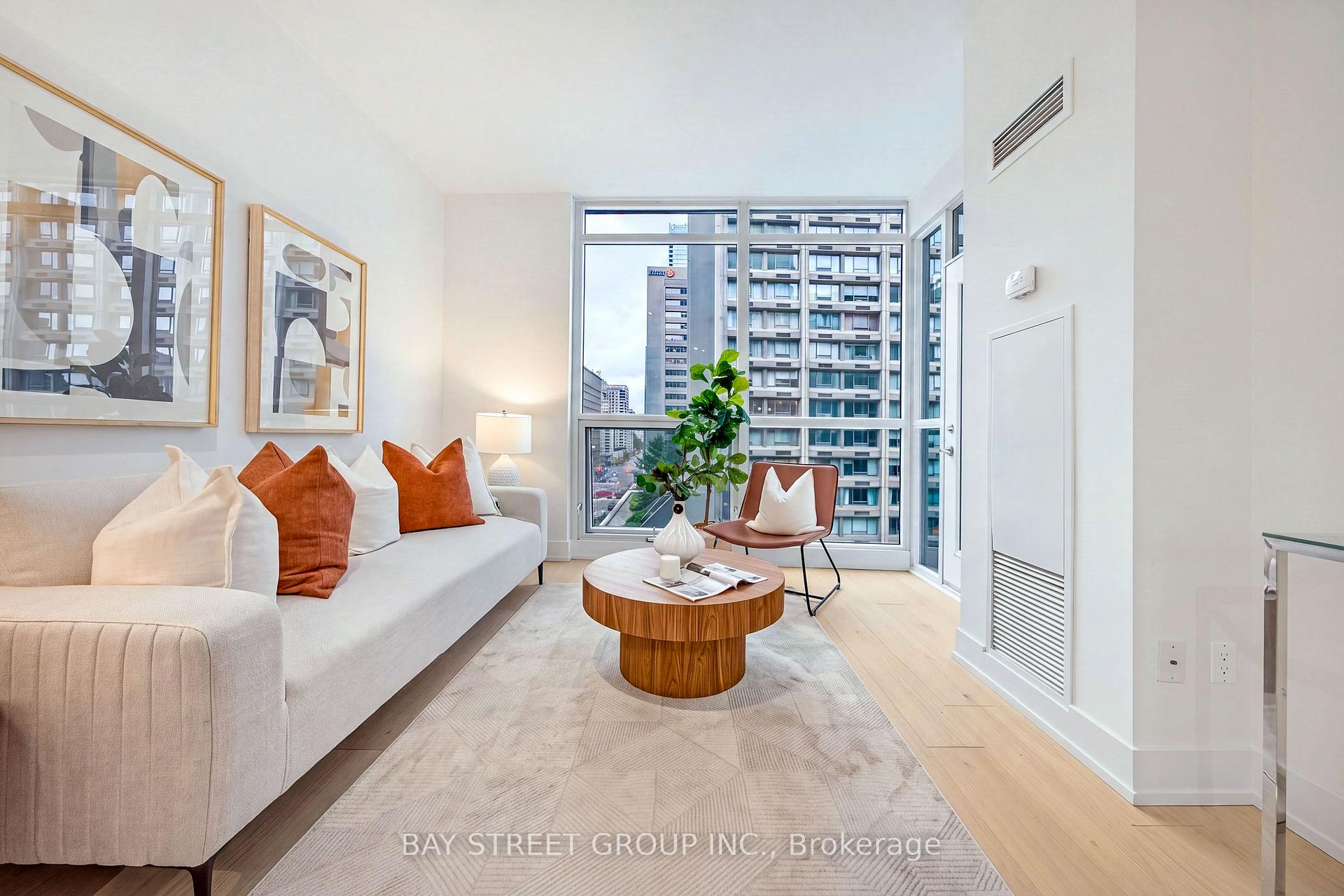 Photo 15 of Unit 805, 1121 Bay Street, Toronto, Bay Street Corridor — HOMEH