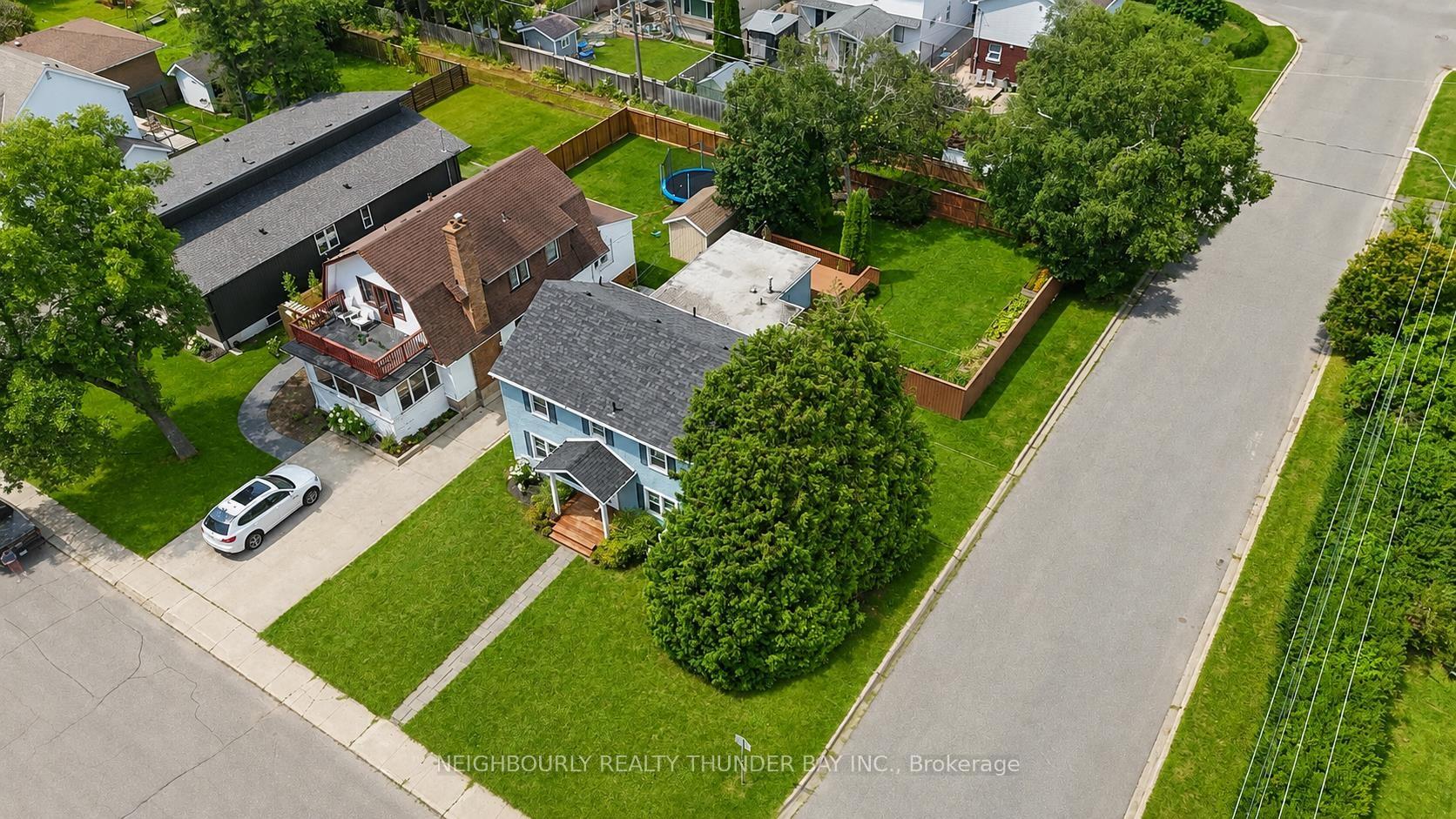 Photo 3 of 54 Summit Avenue, Thunder Bay, Mariday Heights — HOMEH