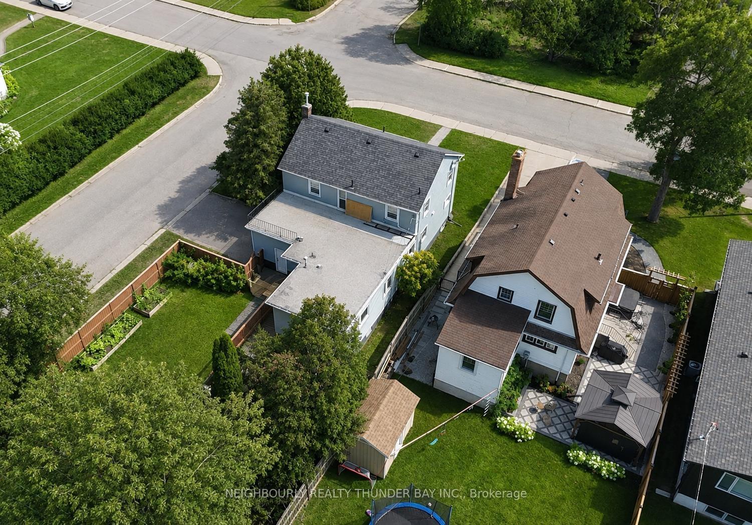 Photo 4 of 54 Summit Avenue, Thunder Bay, Mariday Heights — HOMEH