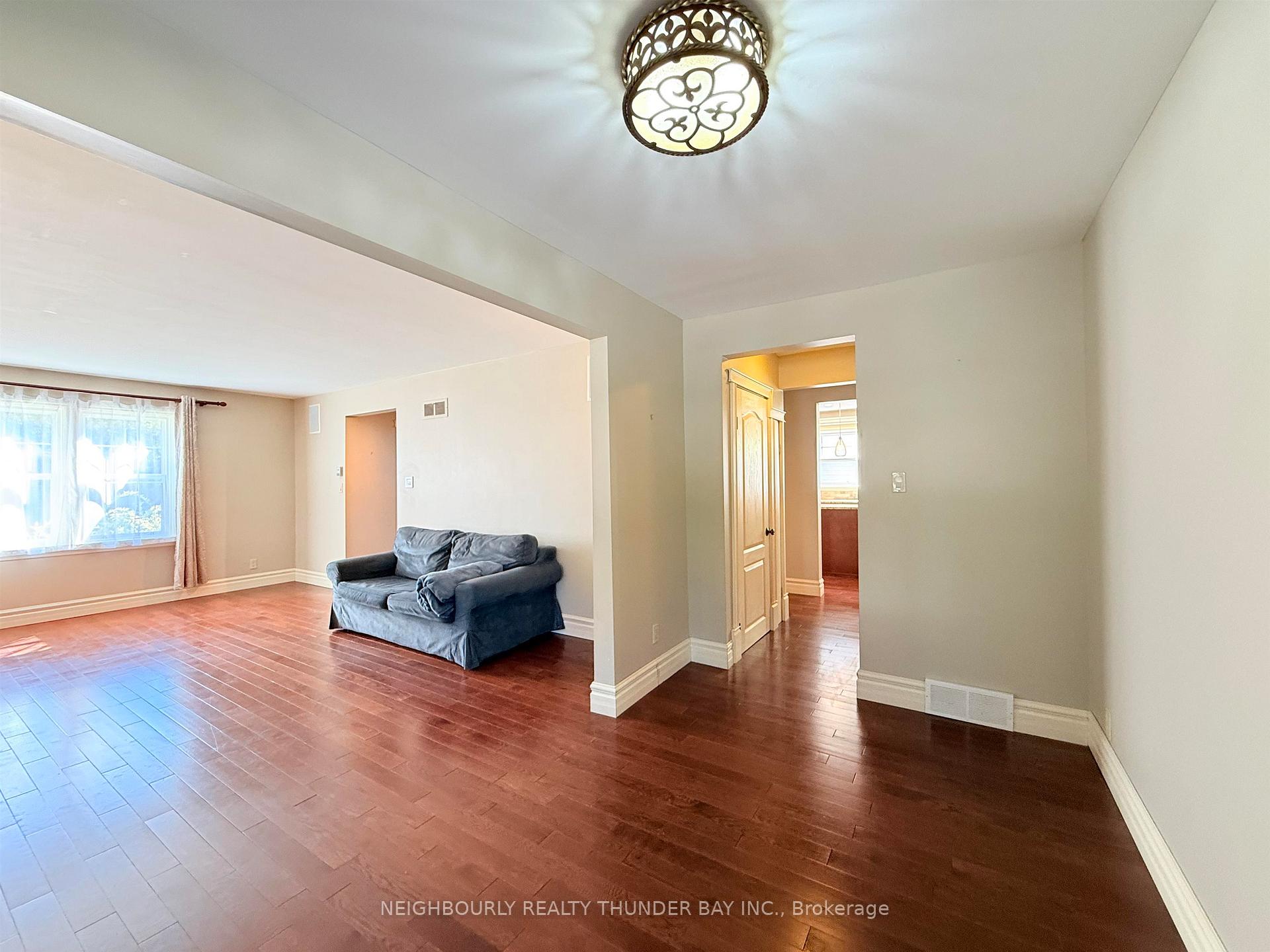 Photo 14 of 54 Summit Avenue, Thunder Bay, Mariday Heights — HOMEH