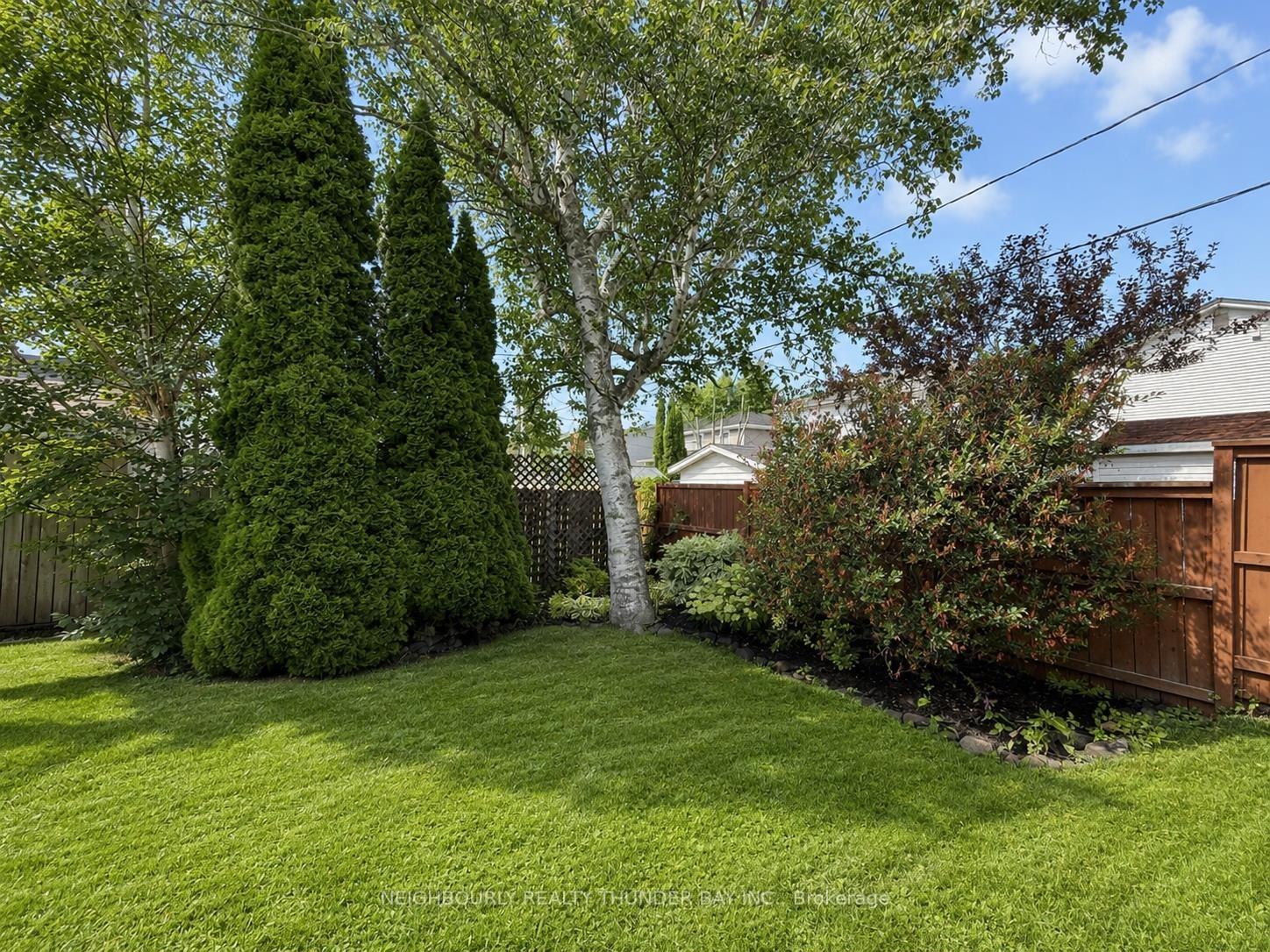 Photo 43 of 54 Summit Avenue, Thunder Bay, Mariday Heights — HOMEH