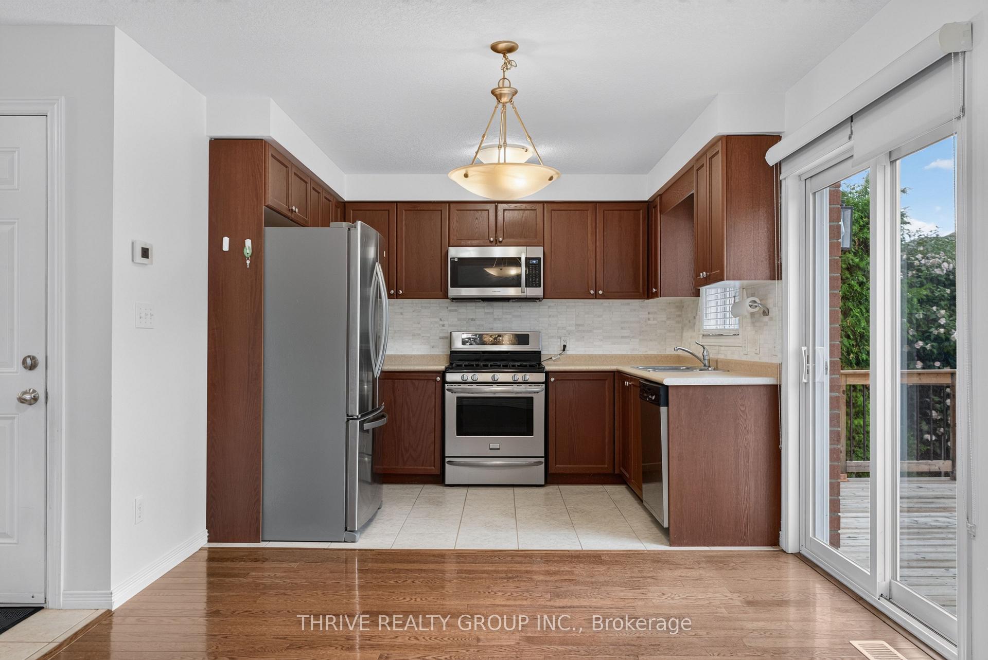 Photo 33 of 1184 Baird Street, London, North M — HOMEH