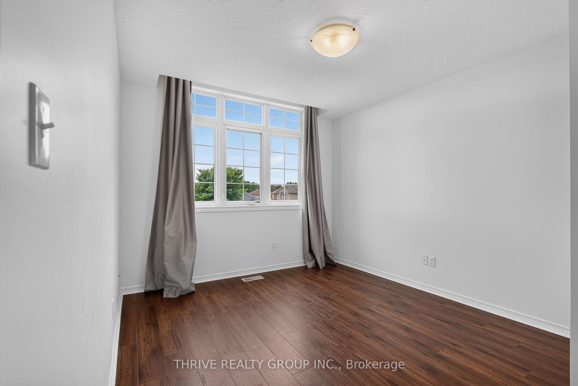 Photo 41 of 1184 Baird Street, London, North M — HOMEH