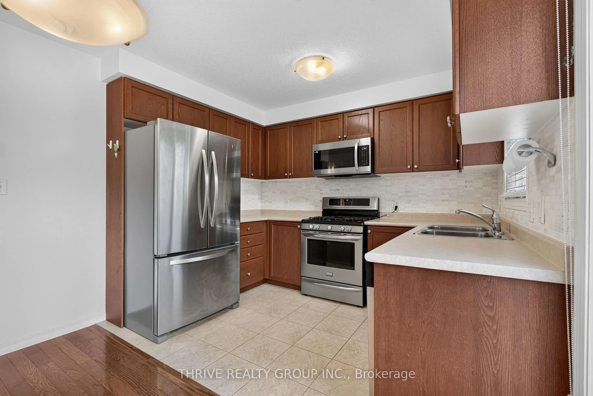 Photo 21 of 1184 Baird Street, London, North M — HOMEH