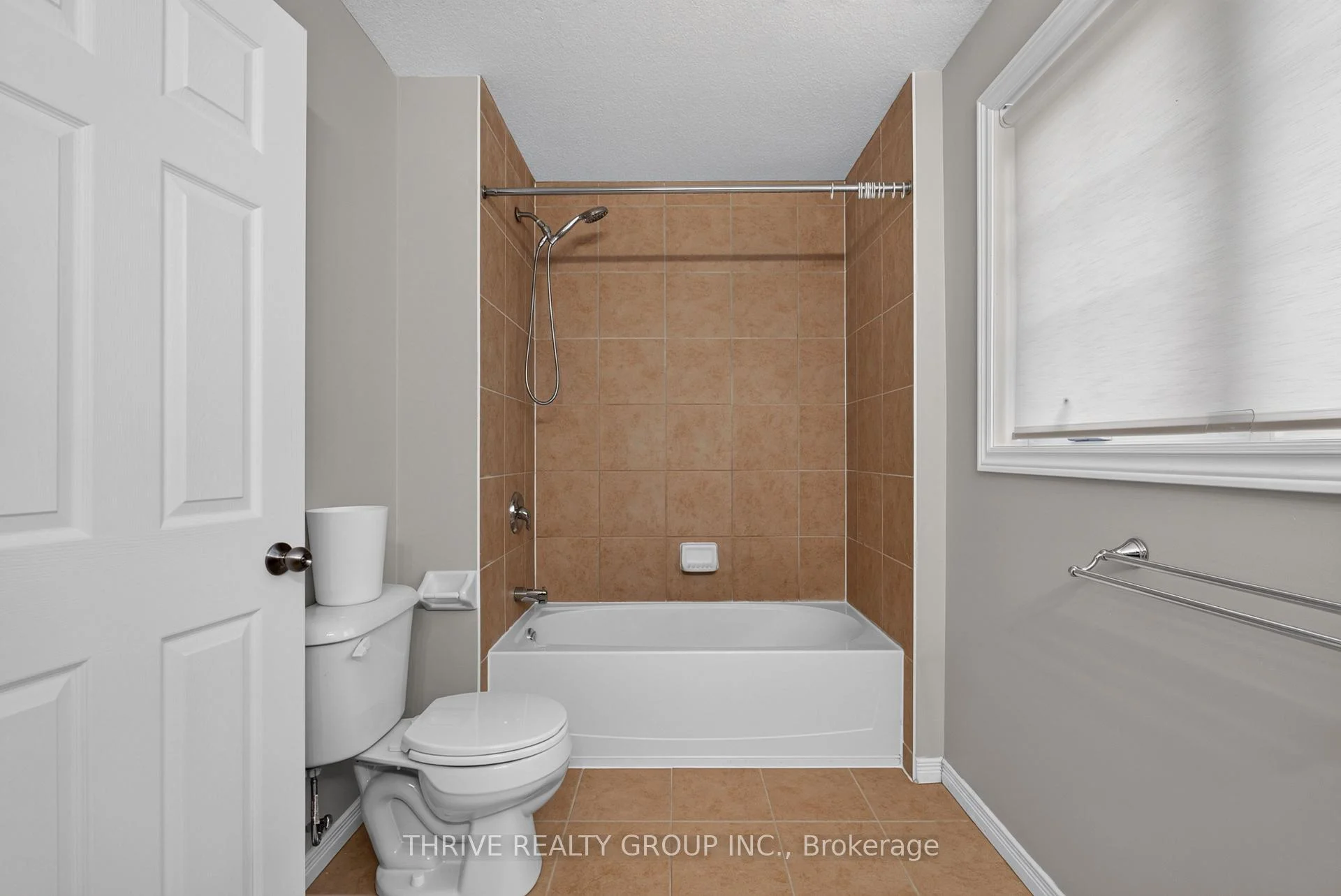Photo 38 of 1184 Baird Street, London, North M — HOMEH