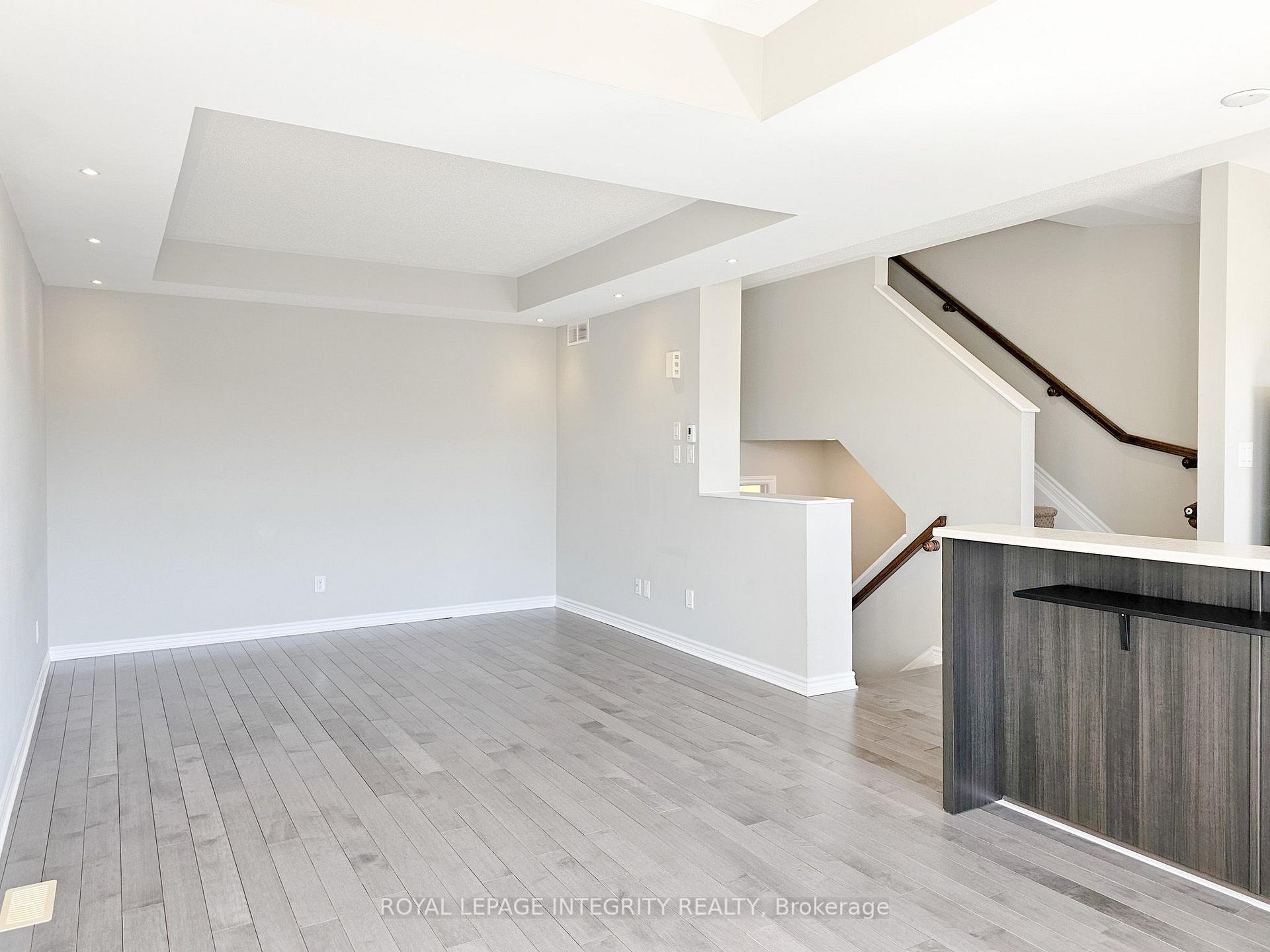 Photo 10 of 512 Thimbleberry Row, Ottawa, Avalon West — HOMEH