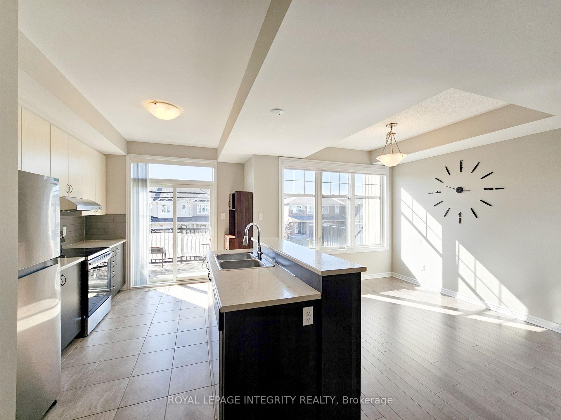 Photo 12 of 512 Thimbleberry Row, Ottawa, Avalon West — HOMEH